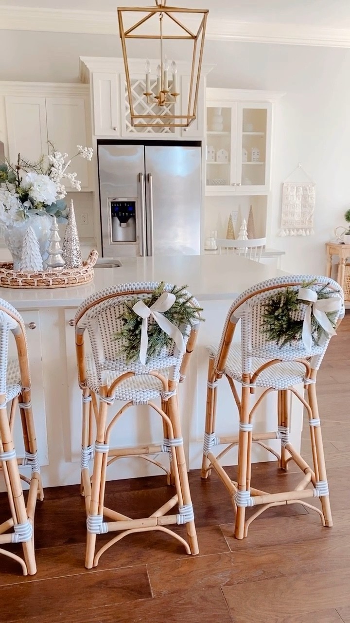 Holiday kitchen! 

#LTKHoliday #LTKSeasonal #LTKhome