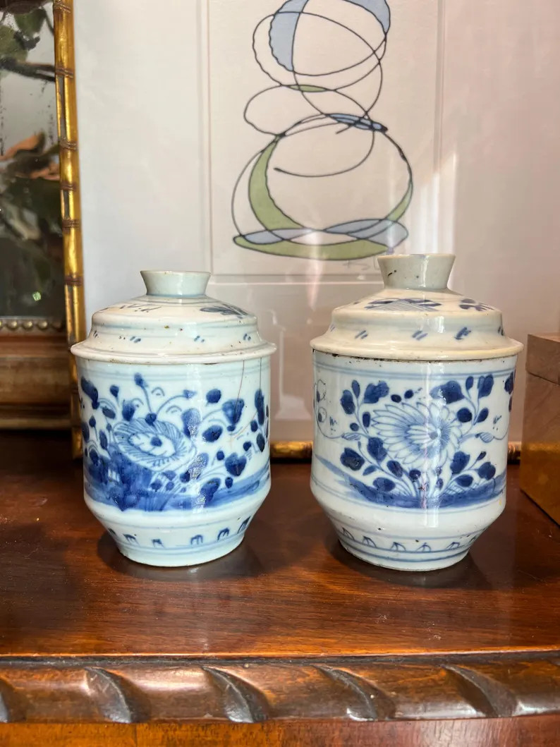 Pair of 18th Century Chinese Blue and White Porcelain Pots With Lids - Etsy | Etsy (Global)