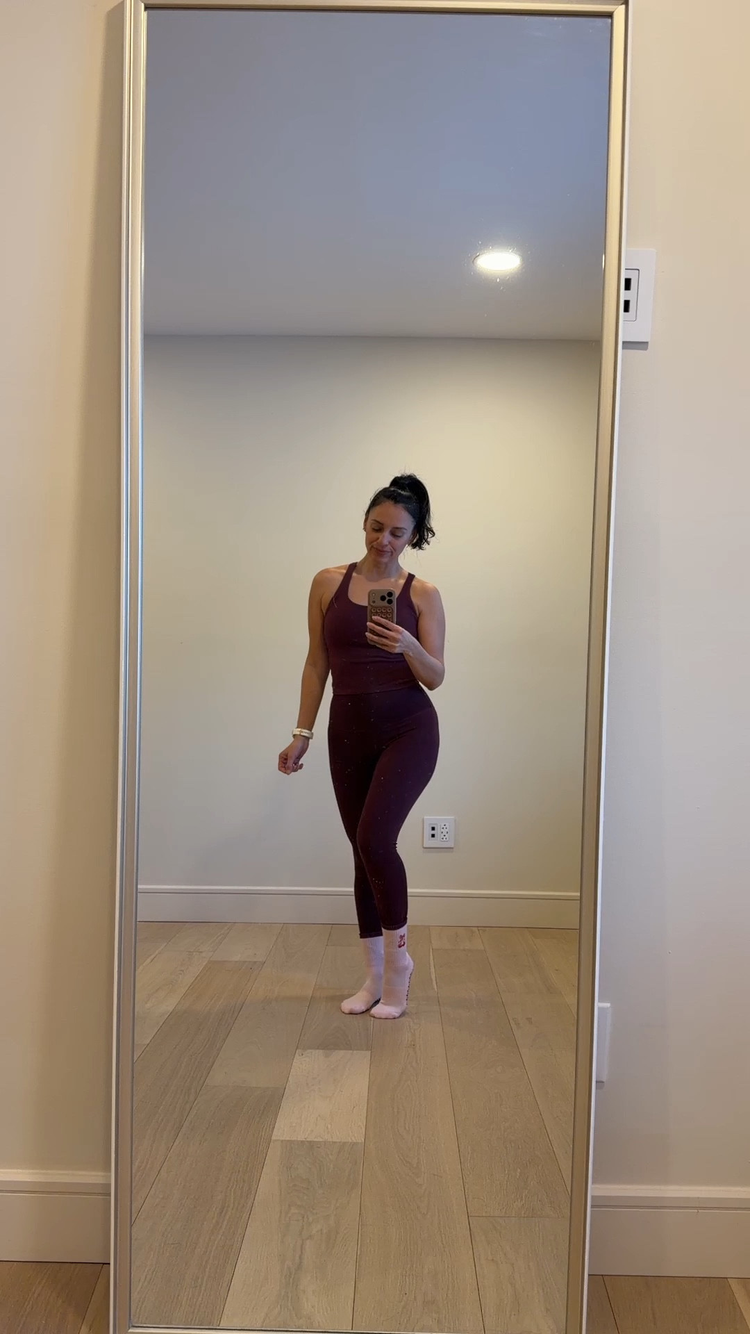 Hot Pilates class workout look
Pilates outfit 
Lululemon leggings (6) 
Cute Barre socks! 

#LTKActive #LTKfitnessgoals #LTKootd