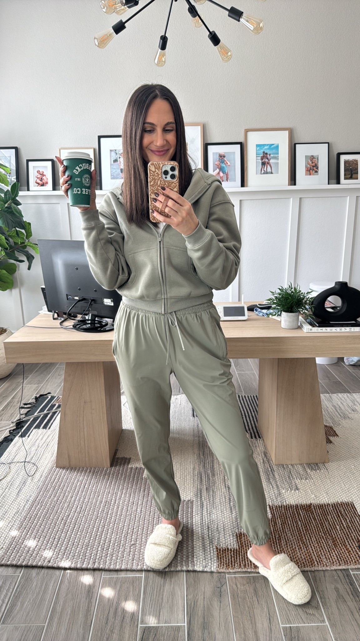 Wearing a M in both! 


#LTKmomlife #LTKActive #LTKSaleAlert