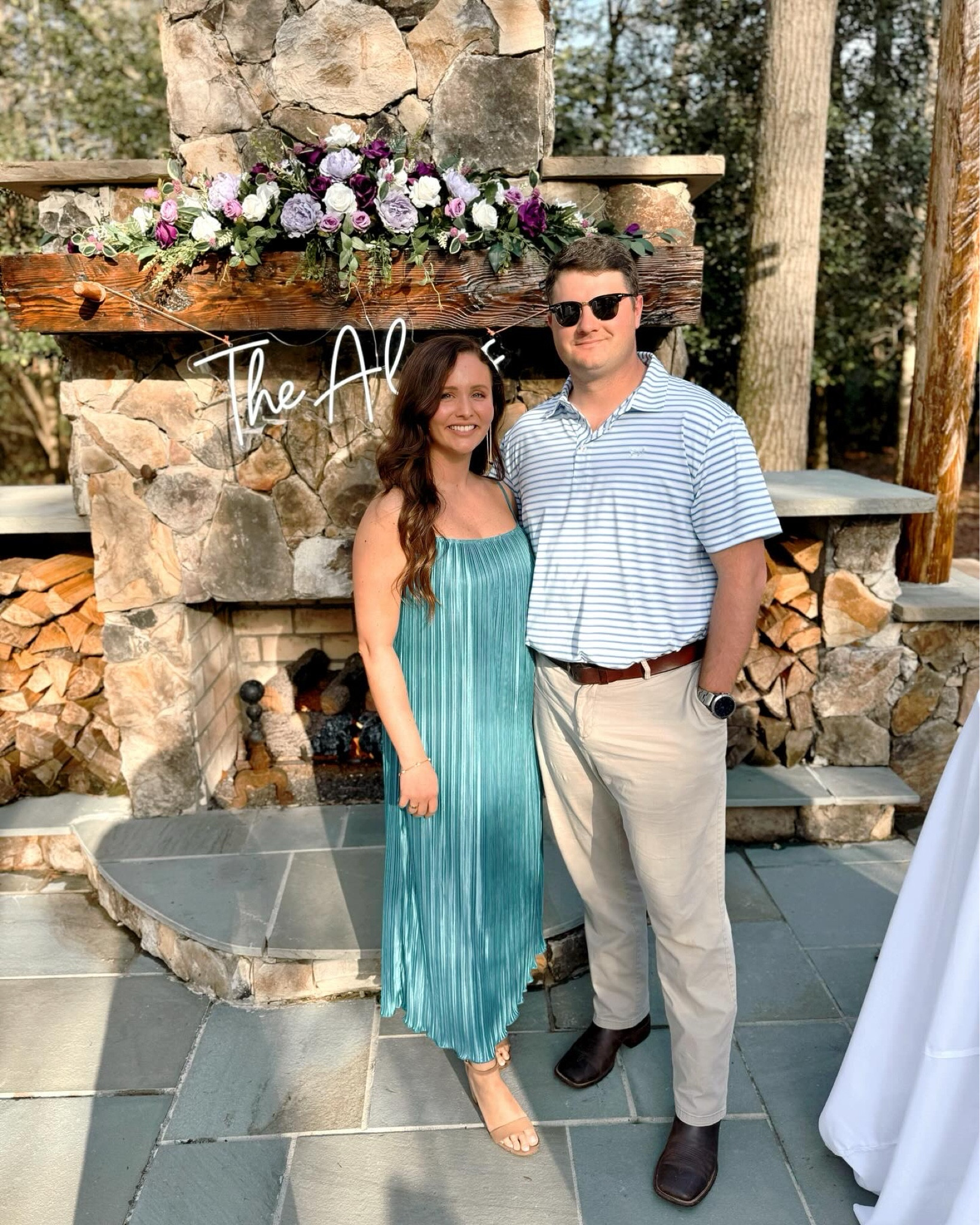 Spring wedding season has begun! 🌸

Blue midi, pleated midi, spaghetti strap dress, wedding guest, spring wedding, semi-formal, country wedding #LTKSpringSale

#LTKwedding #LTKSeasonal