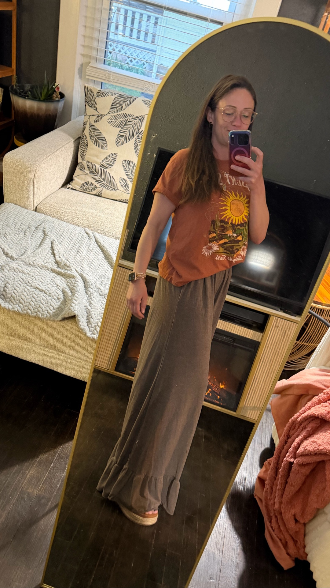 Trying to expand my fashion horizons these days… these “flouncy pants” (my term, not official name) are light and comfy and I am heeeeere FOR IT!#linkinbio🔥🔥🔥🔥 #springstyles #womenover40 #ootd #springfashıon

#LTKPetite #LTKOver40 #LTKootd