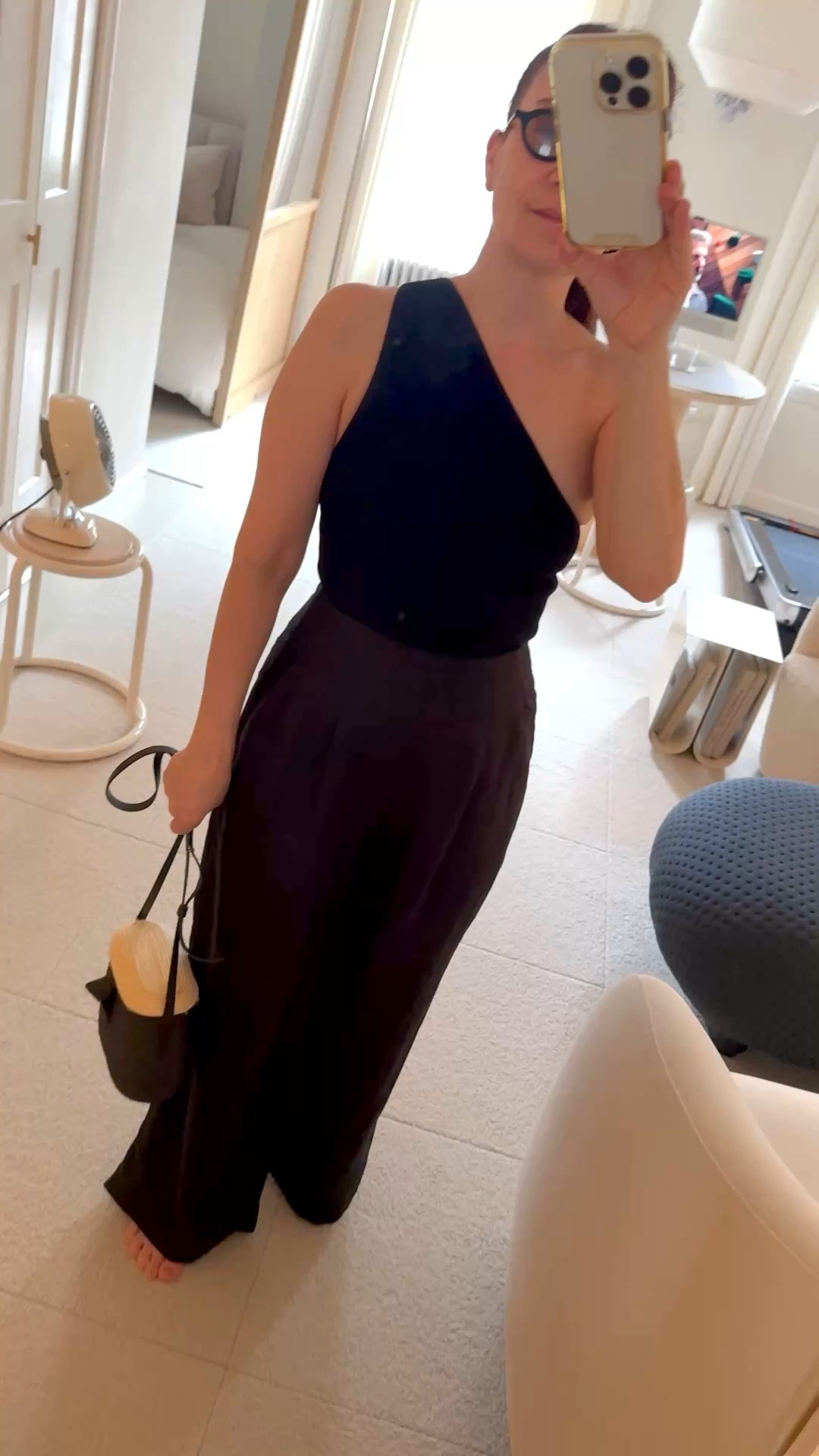 these black linen wide leg pants are now on sale at banana republic. i love the minimal look with a slight pleat in front, side pockets and back zip.

for reference i am 5' 1" size xs /0. i am wearing the petite 0 but i let the bottoms out a couple inches. 

wearing with a babaton sculpt top scored on poshmark and e cesta collective bag i bought years ago. 



#LTKOver40 #LTKPetite