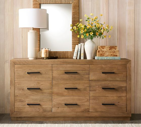 Oakleigh 9-Drawer Dresser (71.5") | Pottery Barn (US)