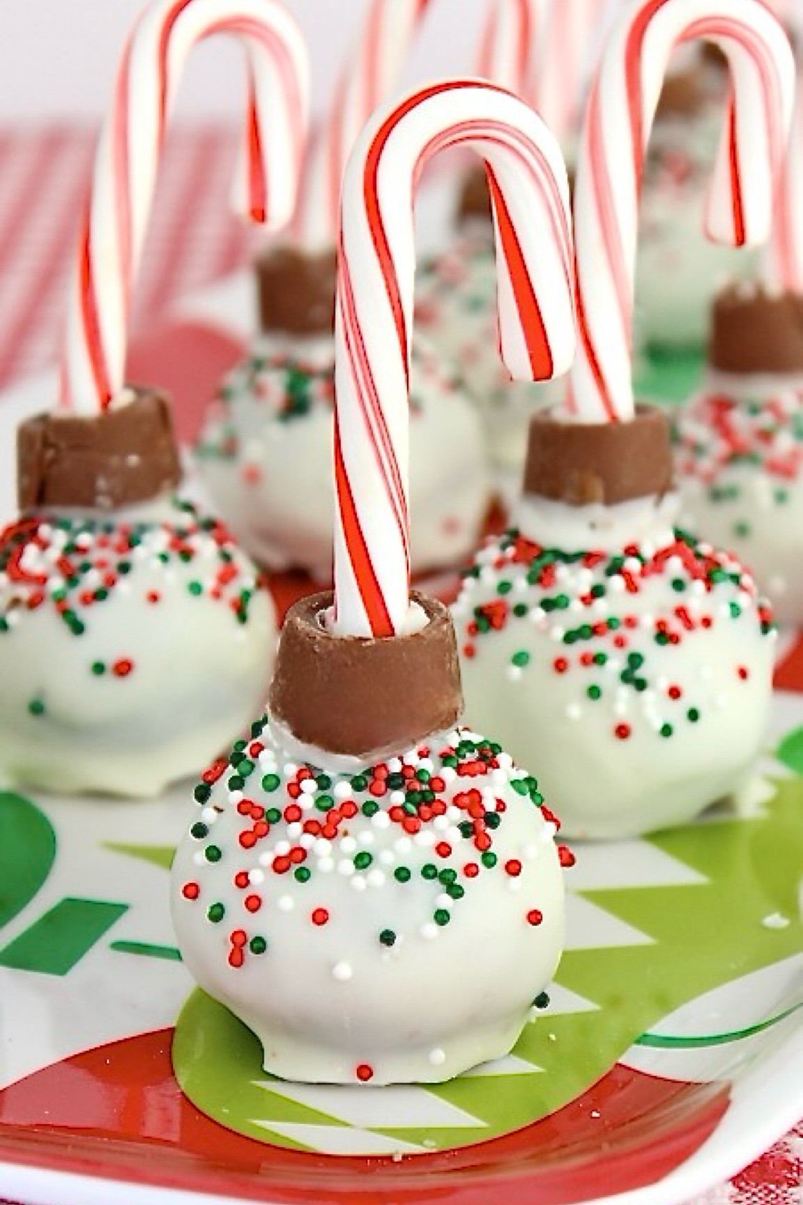 These adorable Ornament Brownie Balls are such a fun and festive holiday treat!

#LTKHoliday #LTKSeasonal