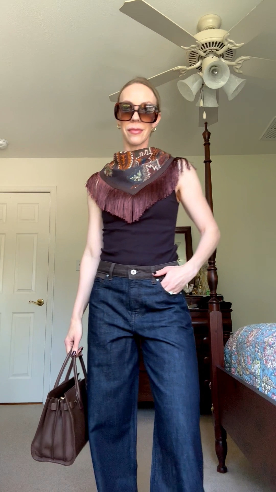 These jeans from @Zara are so good! Love the two tone waistband and dark wash - under $80