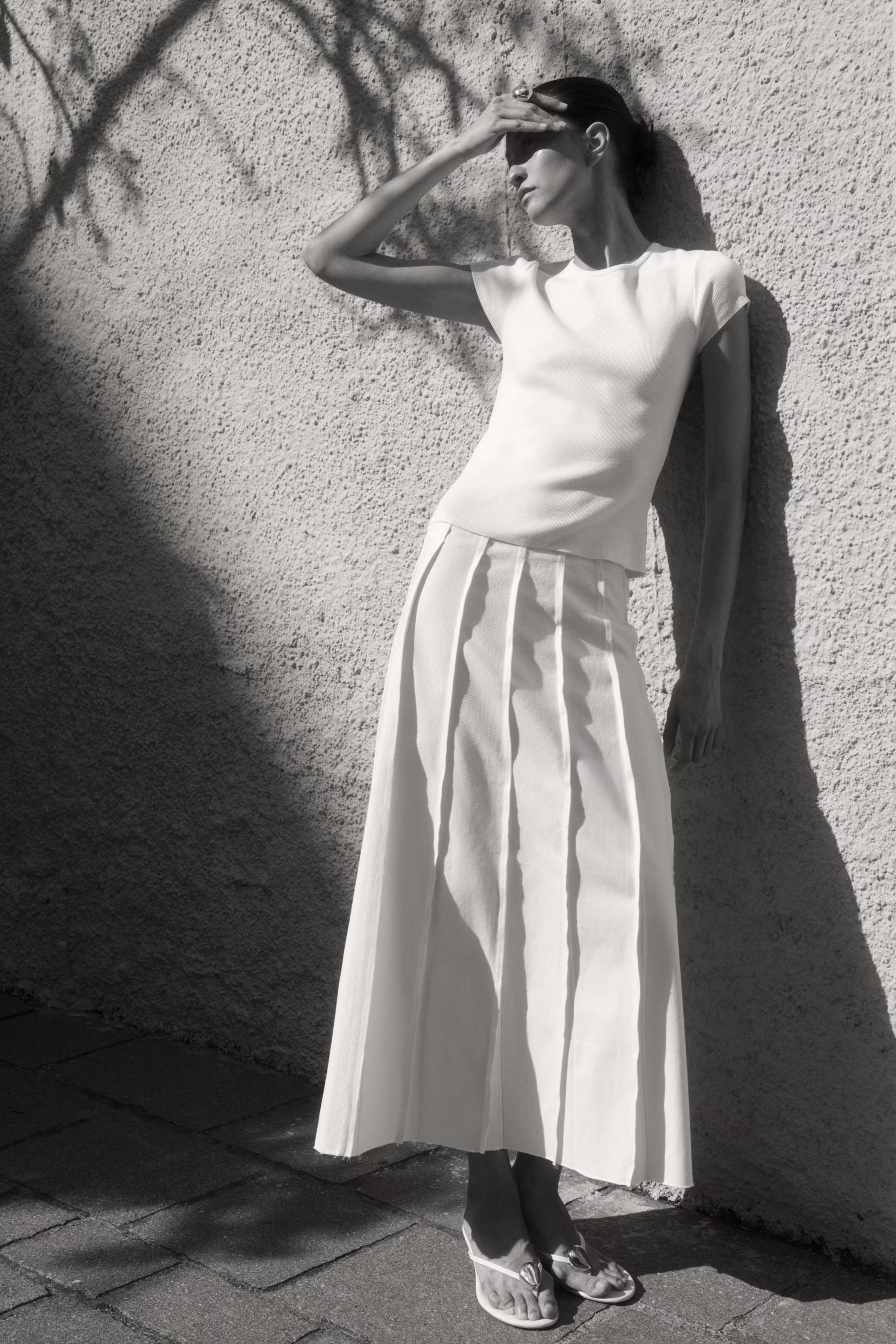 Pleated twill skirt | H&M (UK, MY, IN, SG, PH, TW, HK)