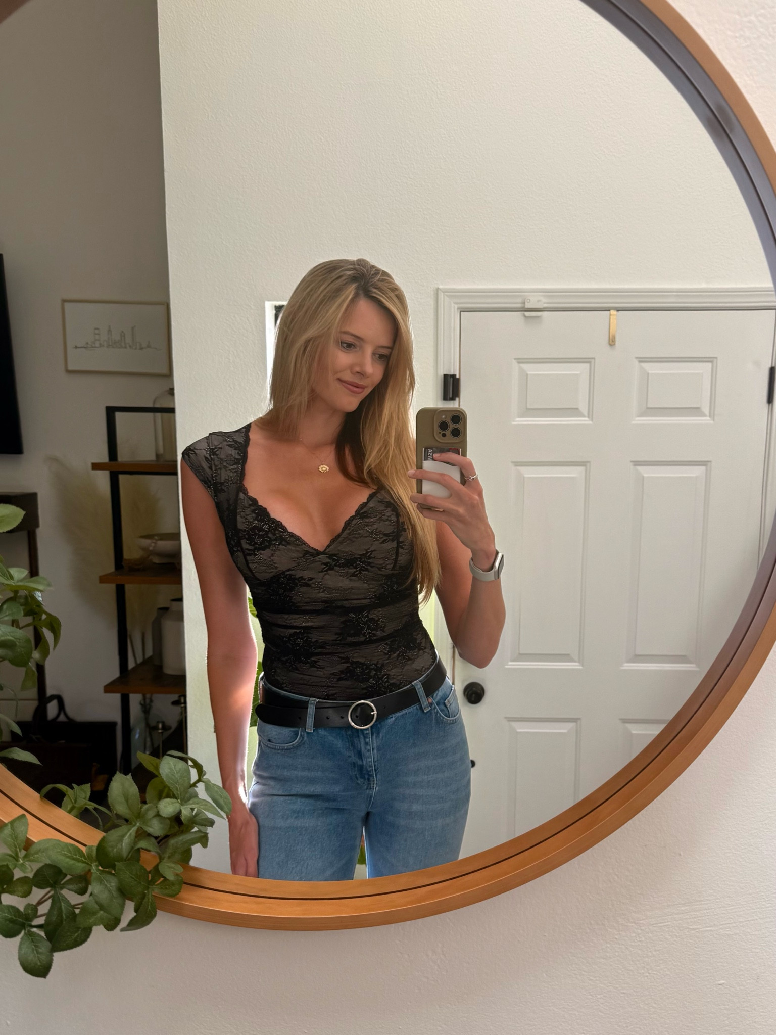 Lace Abercrombie top!

Size: Small

#LTKFindsUnder50