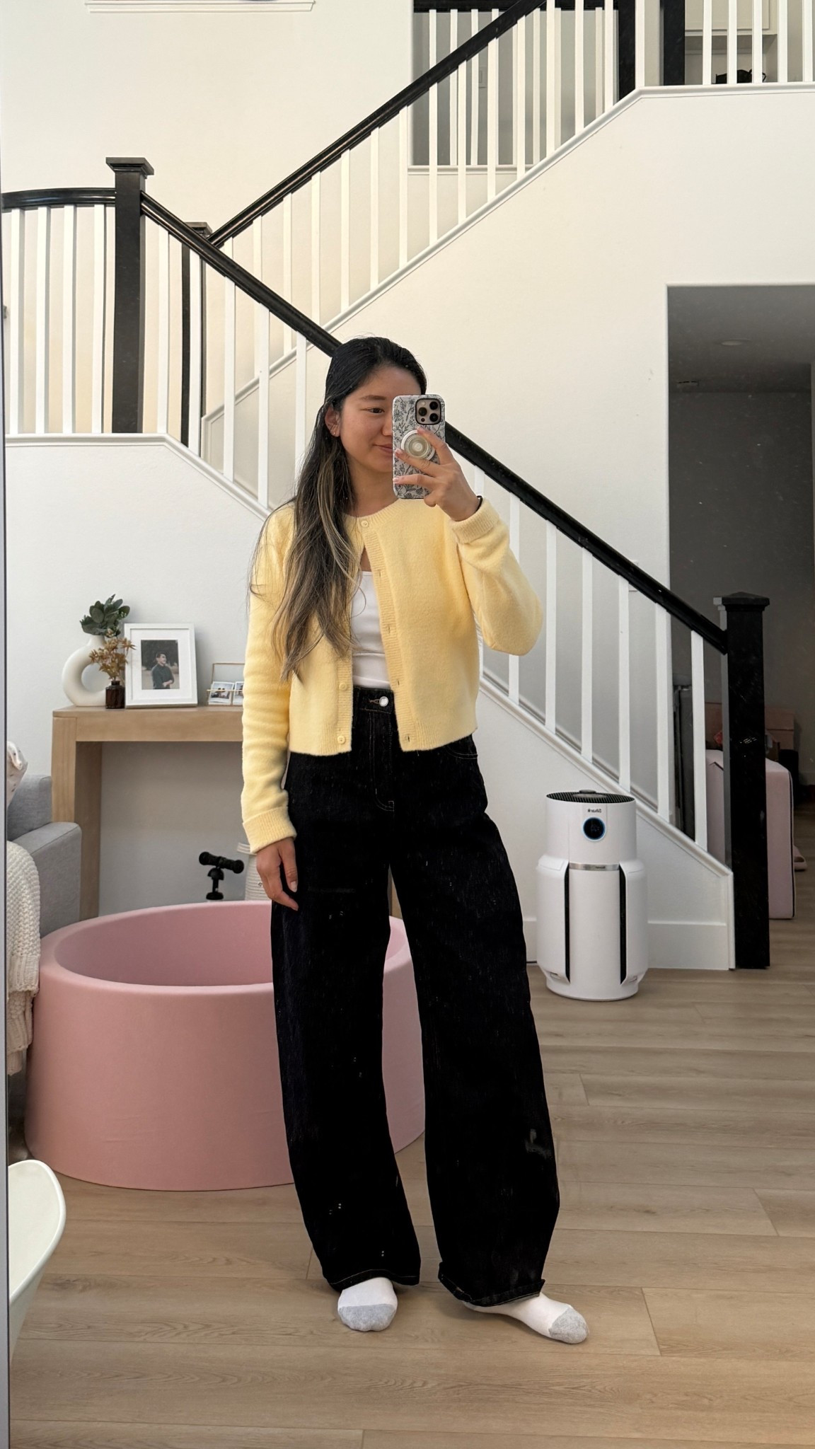 loving this outfit today! This is one of my favorite new colors and fave pair of jeans! @oakandfort  @Alo Yoga #Outfit #momfit #aloyoga #alo 

#LTKmomlife #LTKHome #LTKootd