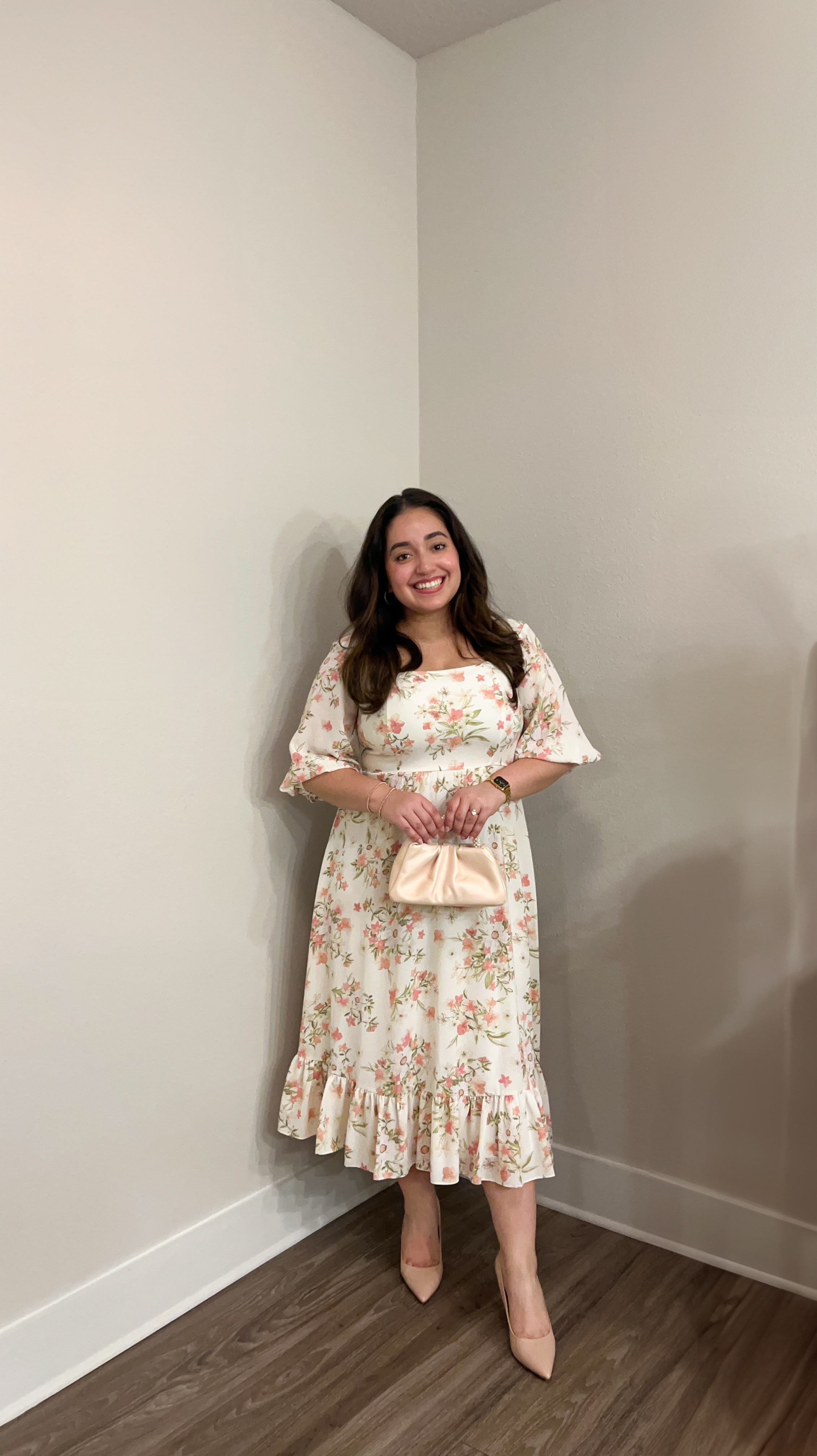 Valentine’s Day plans call for the perfect outfits! 💕 
Whether you’re keeping it casual, celebrating with the girls, or heading out for a romantic date, I’ve styled three looks for the occasion! 😍 Which one is your favorite? Drop a ❤️ for casual, 💃 for Galentine’s, or 🌹 for date night!
.
.
.
 #valentinesdayoutfits #valentinesday2025 #valentinesday #outfitideas #outfitinspirationforvalentinesday #vdayoutfitideas #ltkcreator #modestoutfitideas #galentinesday2025 #datenight 