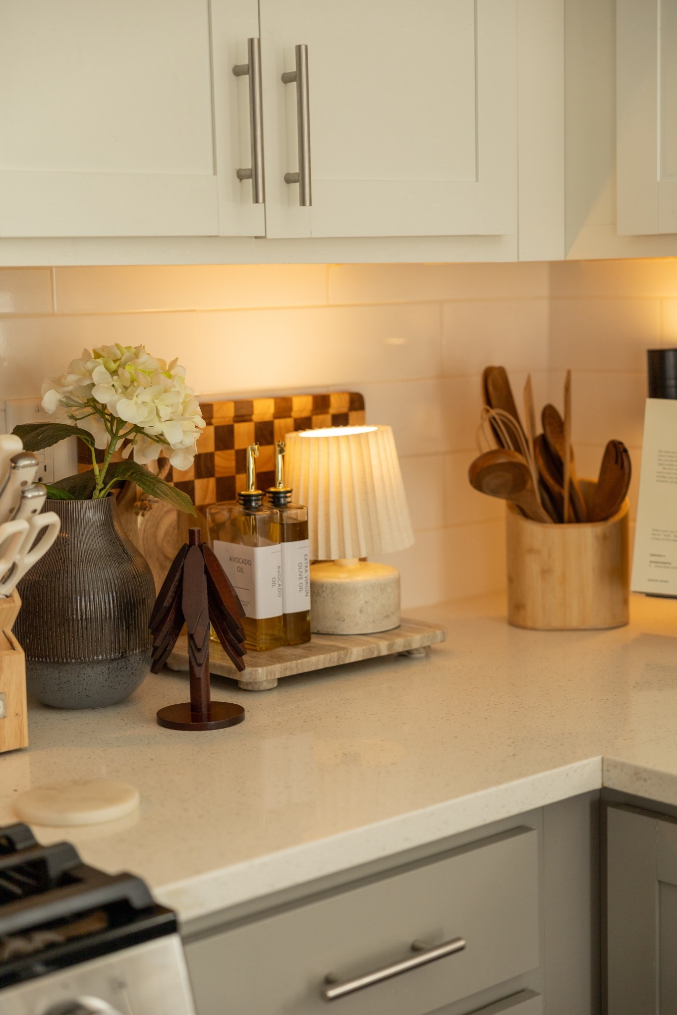 My kitchen but make it cozy 🤍
These are the little finds that instantly made the space feel warmer, calmer, and way more lived-in. Everything is simple, neutral, and actually functional.

#LTKHome