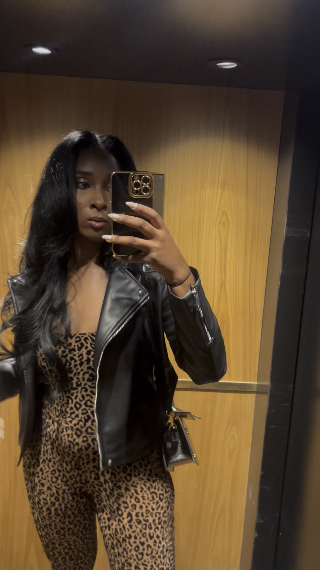 Date Night in Paris 🌹

#LTKStyleTip #LTKTravel #LTKFindsUnder100