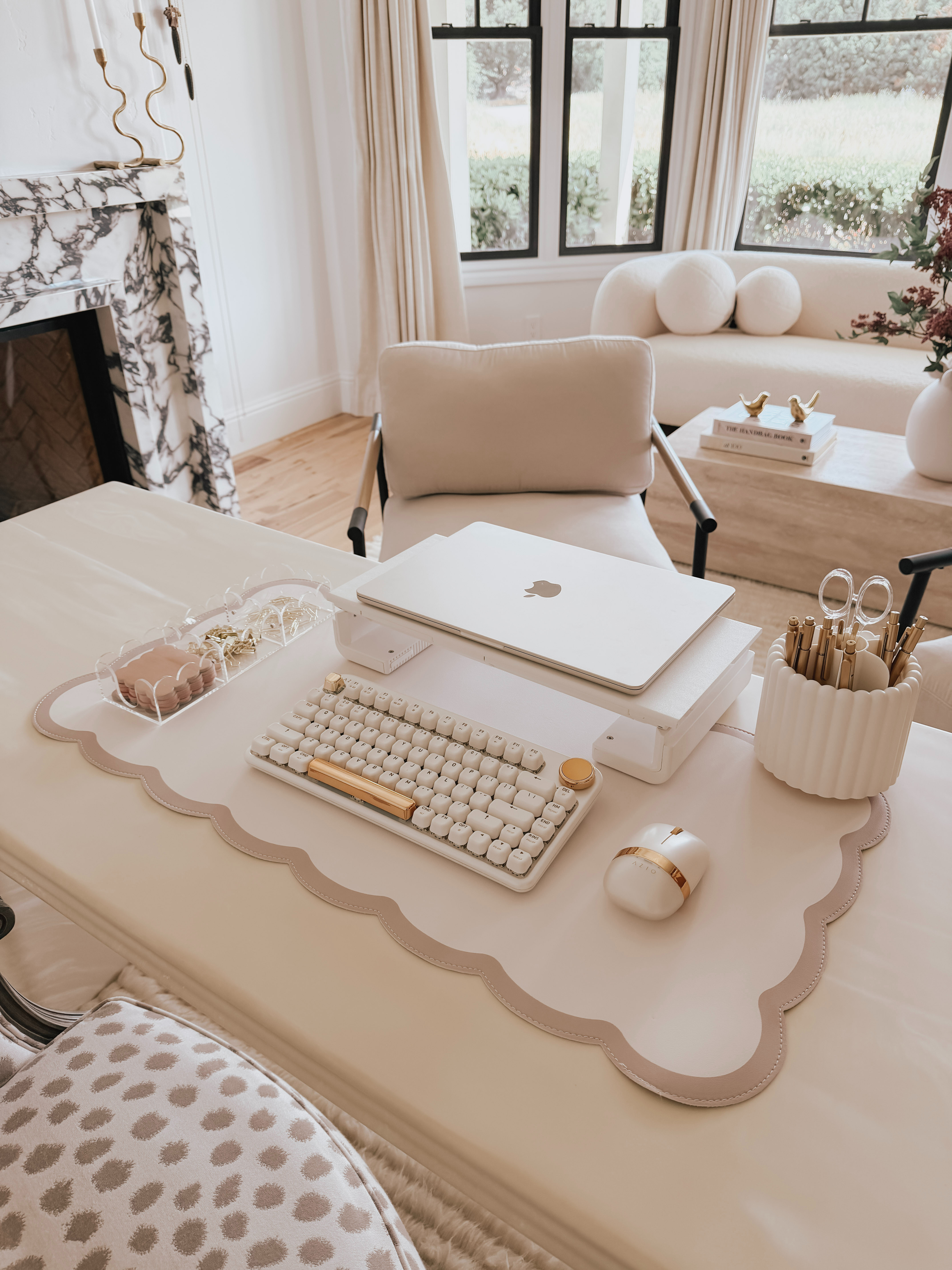 These workspace upgrades, are the little things that help make my office feel more functional, organized, and enjoyable to work in every day. 

 #LTKdayinmylife #LTKmomlife #LTKHome