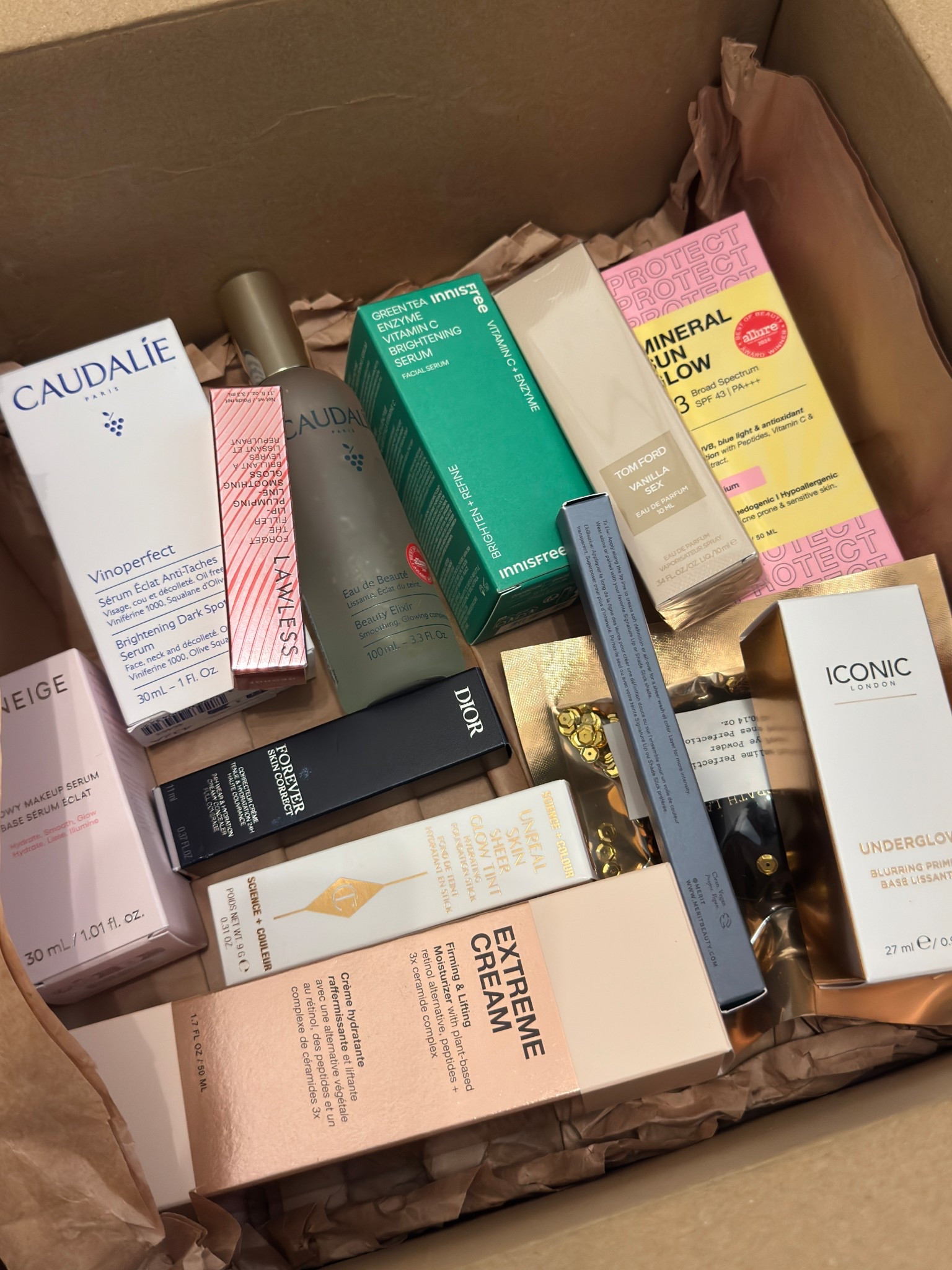 Code SAVEGIFTS ends today!! 

Shades:
Tinted sunscreen - medium
Charlotte tilbury skin tint stick - 7.5M
Merit liner - Bespoke
Lawless gloss - George 
Pat McGrath powder - Light
Dior concealer - 3W

#LTKBeauty #LTKSaleAlert