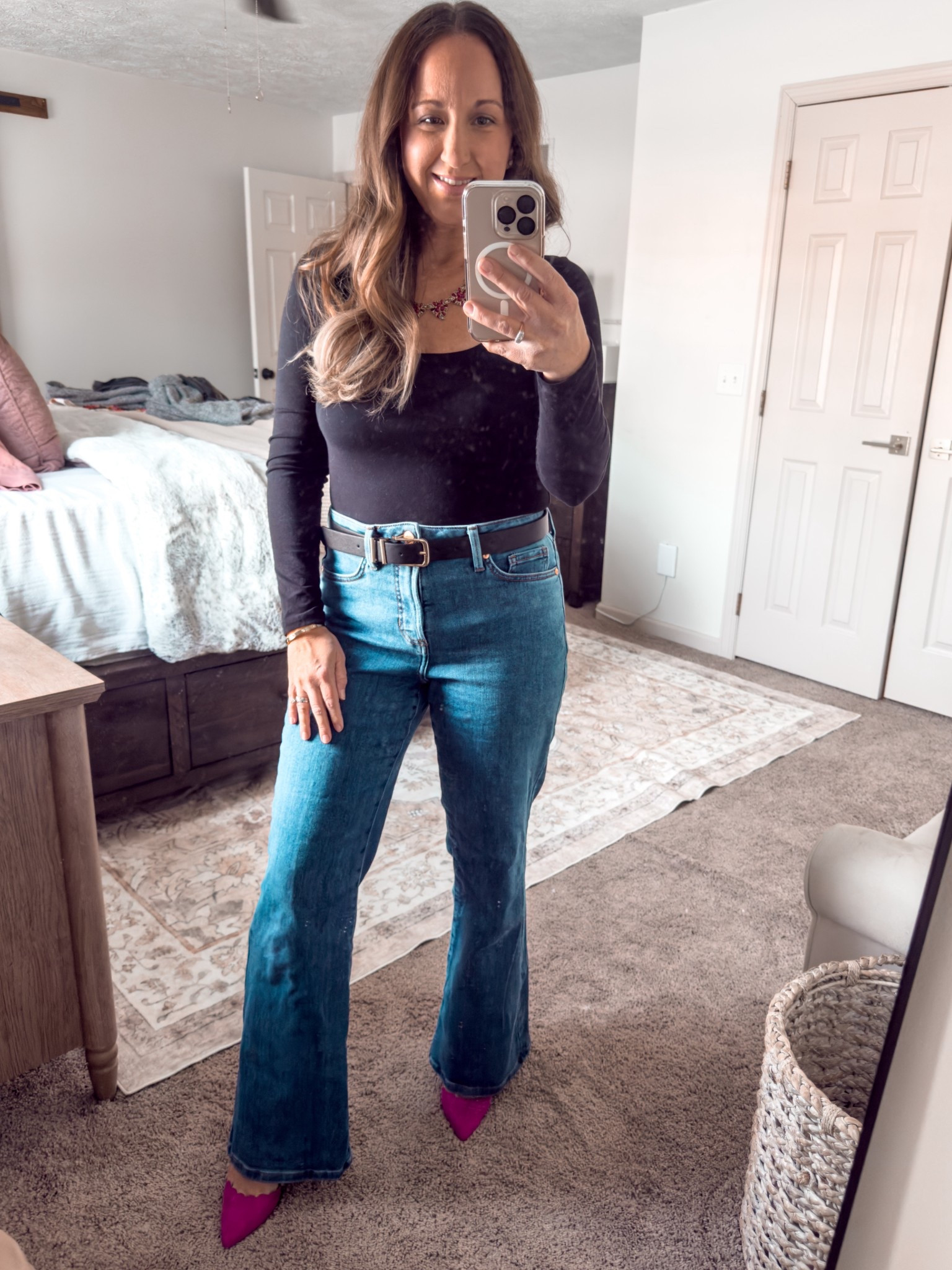 A simple black top and jeans — elevated with a pop of pink 💗
An easy Valentine’s dinner look I’ll wear again and again.

#LTKValentine #LTKootd #LTKOver40