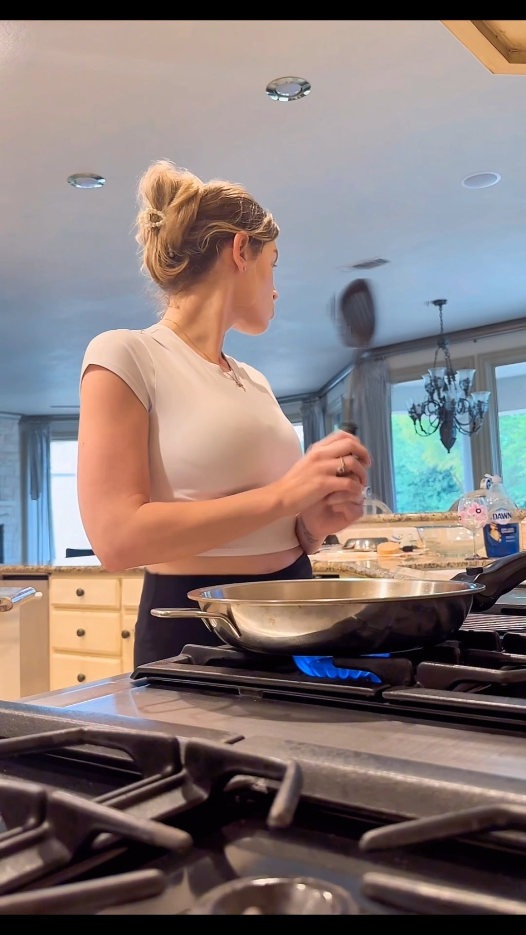 Cozy Alo workout set + pumpkin pancakes = the best day 

#LTKFindsUnder100 #LTKActive