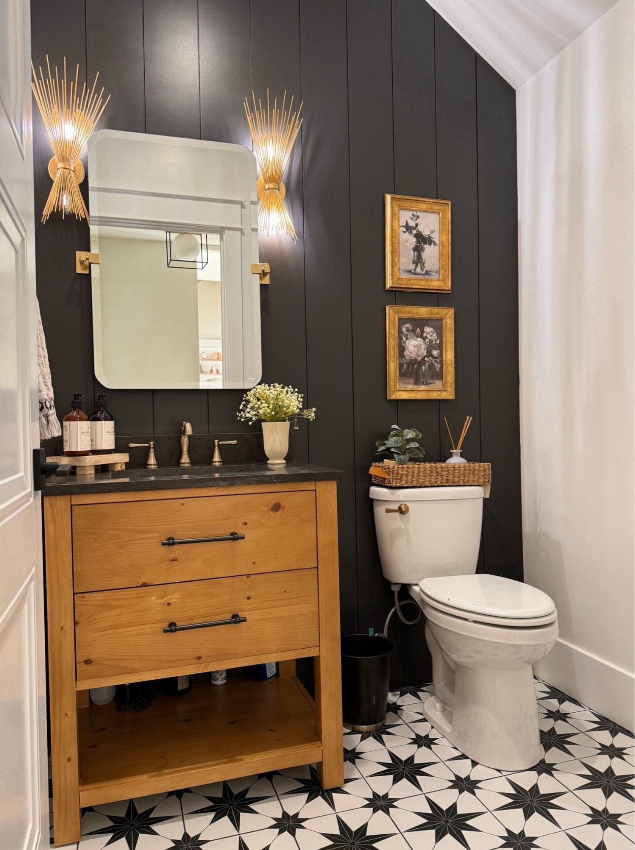 Guest bathroom | half bath | home decor 

#LTKHome #LTKStyleTip
