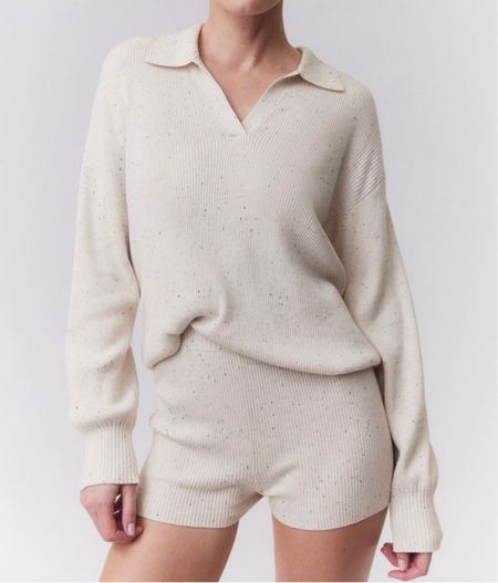 Beige collared sweater 

#LTKfindsunder50 #LTKstyletip #LTKSeasonal