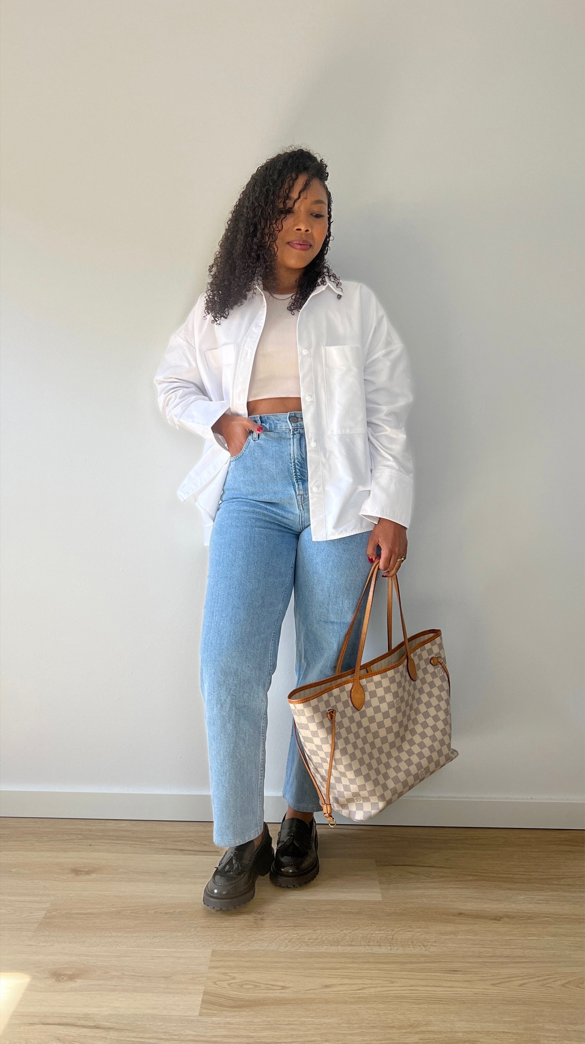 Casual white button down summer outfit ☀️

outfit inspiration, effortlessly chic, organic cotton poplin shirt, Net a porter, relaxed fit shirt, & Other Stories, 80 mom jeans Levi’s, Everlane curvy jeans, Abercrombie & fitch, black loafers, cropped tank, Reformation, Netherlands. 

#LTKSeasonal #LTKcurves #LTKstyletip