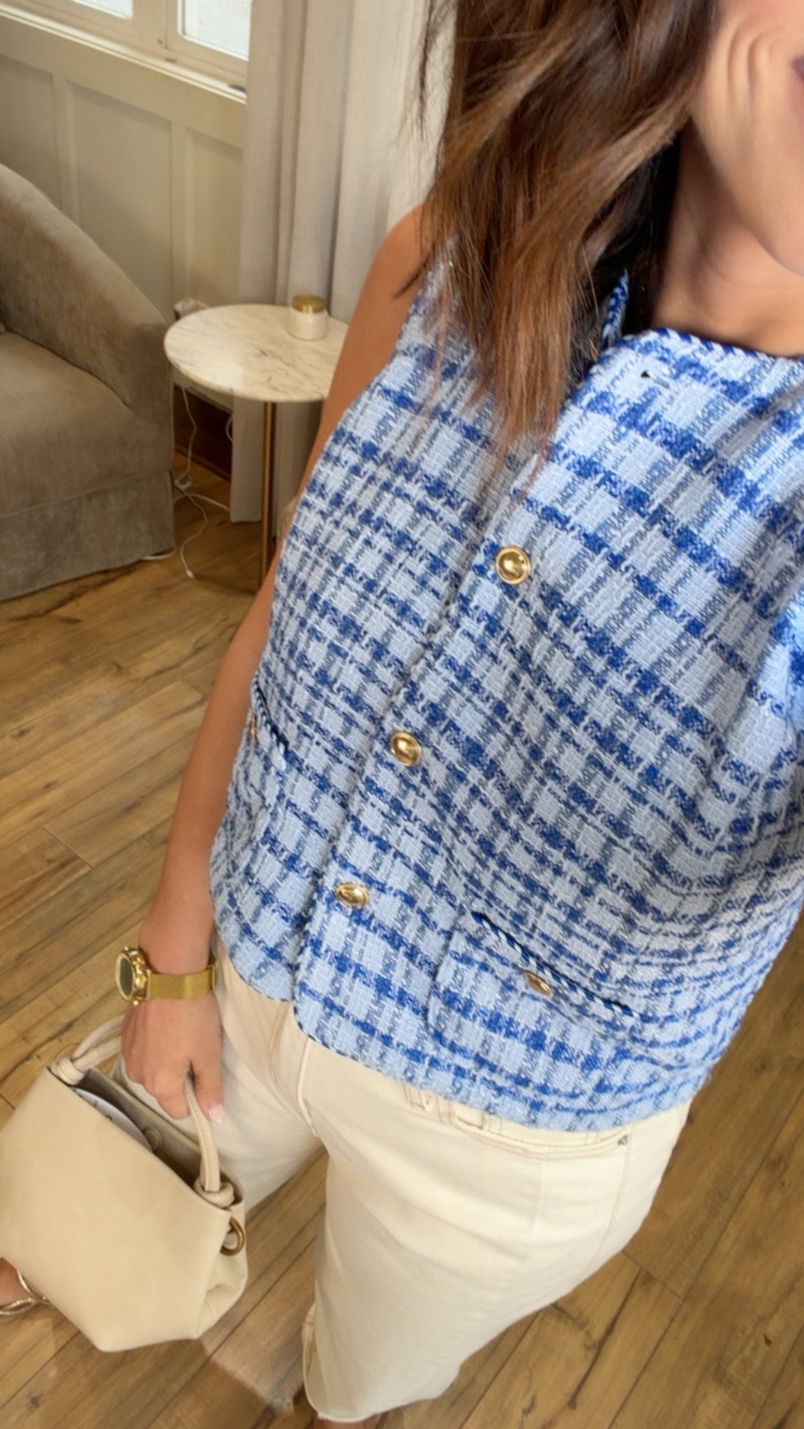 I cannot get over this top 🤍 It gives designer vibes without the price tag.

#springstyle #casualchic #affordablestyle #outfitinspo #ltkoutfits #ltkstyle


#LTKOver40 #LTKmomlife #LTKPetite