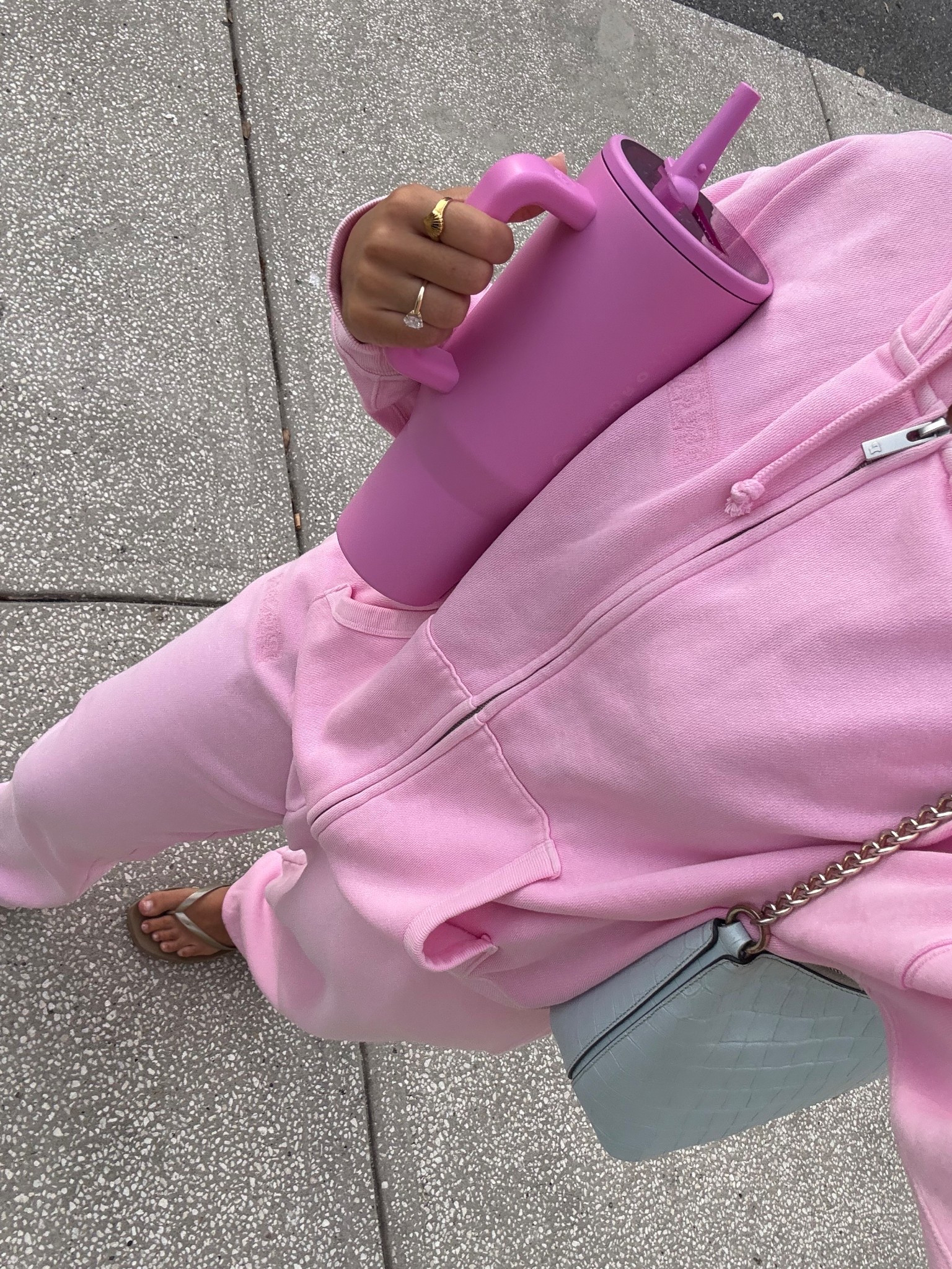 wearing a size small, my TTS! set is on sale for $25/piece! the set runs perfectly oversized and comes in so many cute colors 💞

loungewear, pink set, hoodie, zipup, airport fit, back to school fit, pink comfy set, sweatpants, jogger sweatpants, fall fashion, cozy fall fit

#LTKStyleTip #LTKFindsUnder50 #LTKSaleAlert
