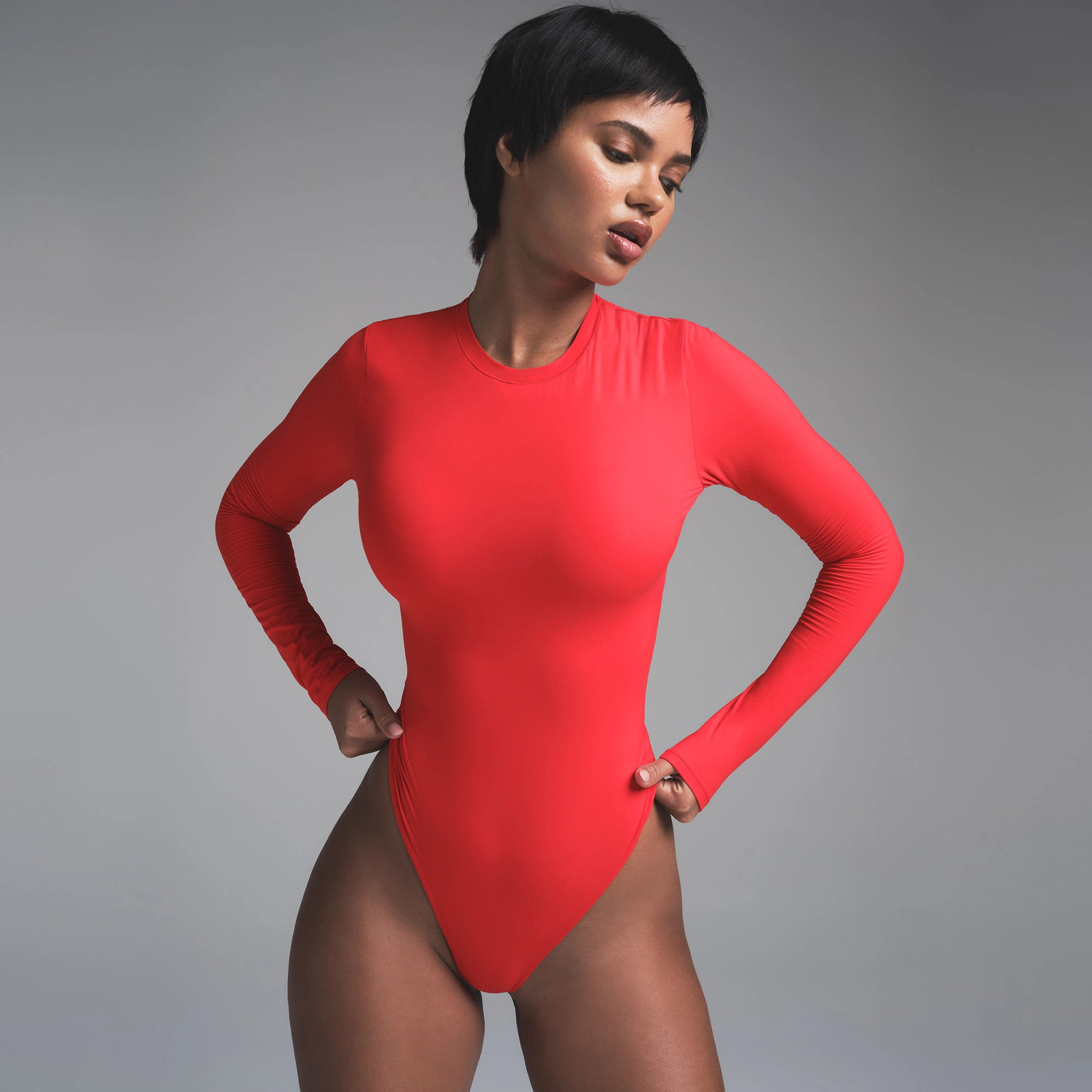 LONG SLEEVE CREWNECK BODYSUIT | SKIMS (US)