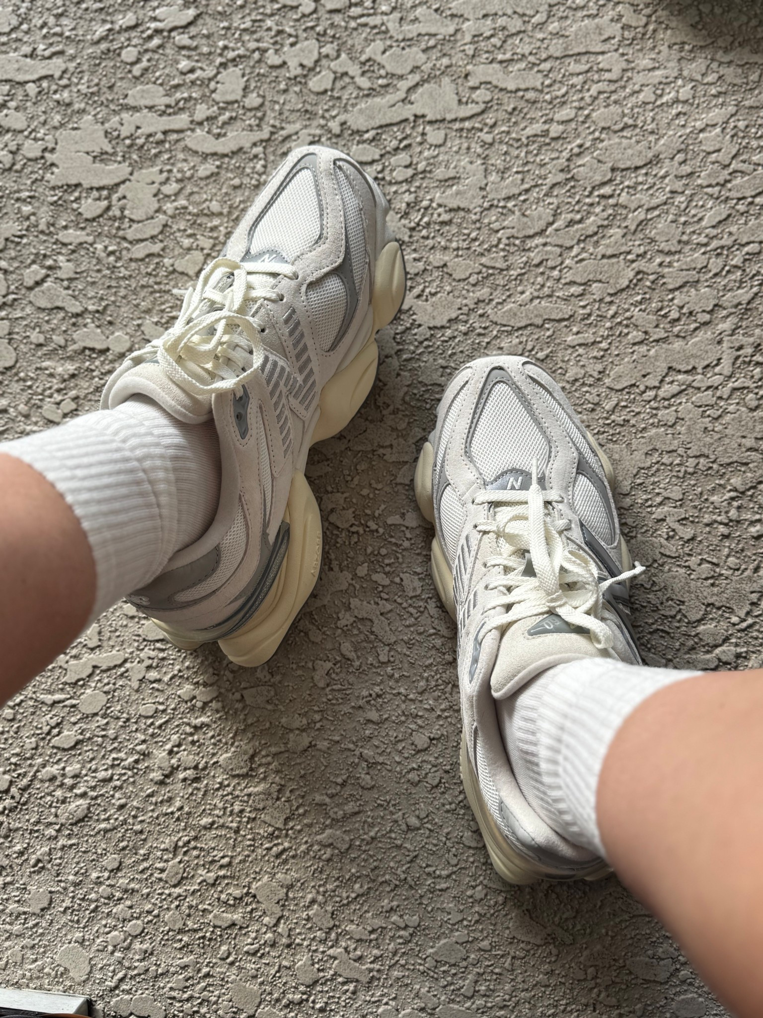 #shoes #tennisshoes #casual #accessories #newbalance #runningshoes #sneakers

#LTKStyleTip #LTKActive #LTKShoeCrush