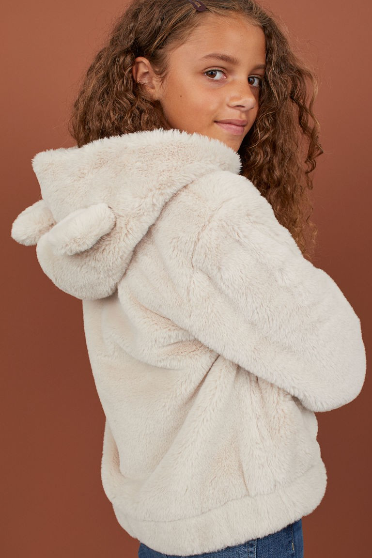Faux fur jacket | H&M (UK, MY, IN, SG, PH, TW, HK)