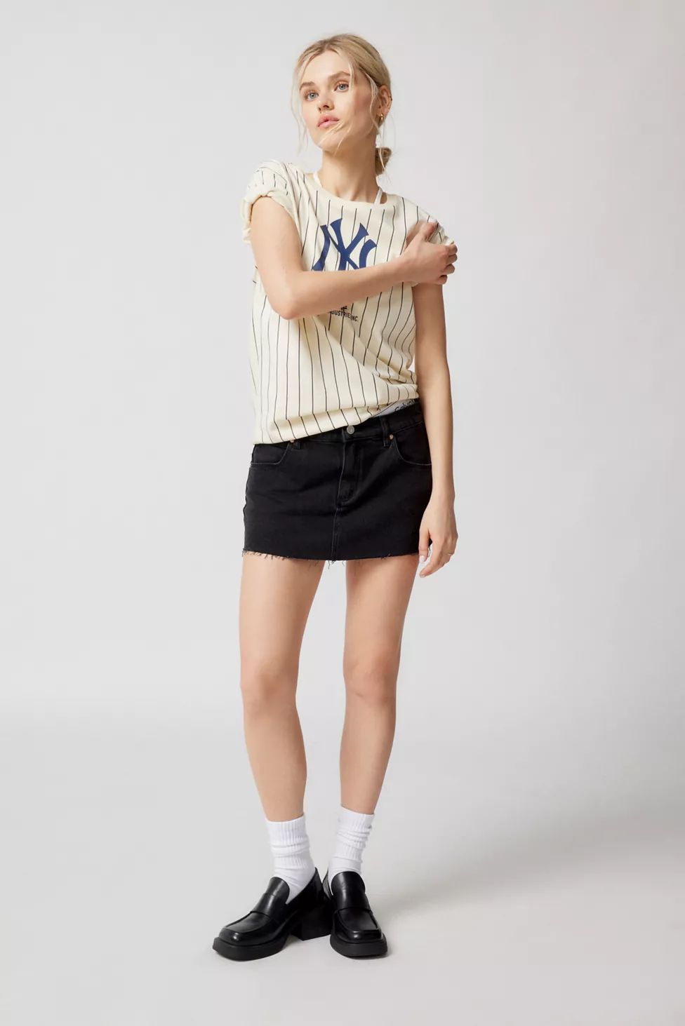 Abrand A 99 Low-Rise Denim Mini Skirt | Urban Outfitters (US and RoW)