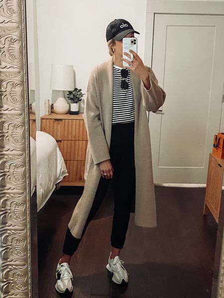 Ootd, capsule wardrobe, winter outfit, classic outfit, neutral outfit, coatigan, striped tee, mariesuzanneblogs 

Coatigan - runs oversized. I’m wearing a small. 
Tshirt- TTS 
Sneakers - size up 1/2

#LTKstyletip
