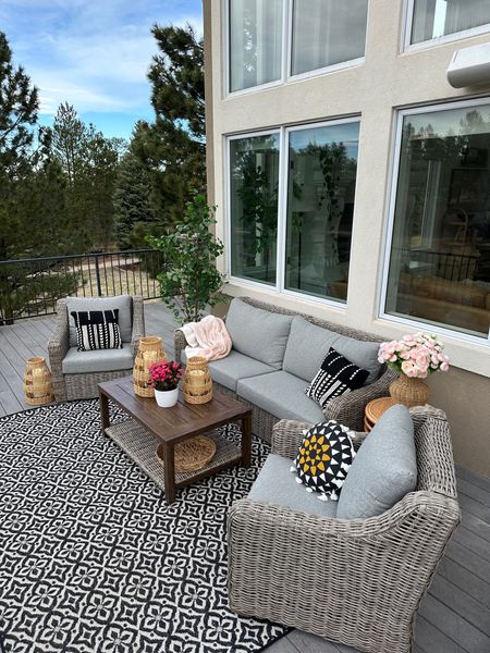 This outdoor area rug is only $89!! 

Follow @sarah.joy for more home decor ideas  

#LTKSeasonal #LTKHome