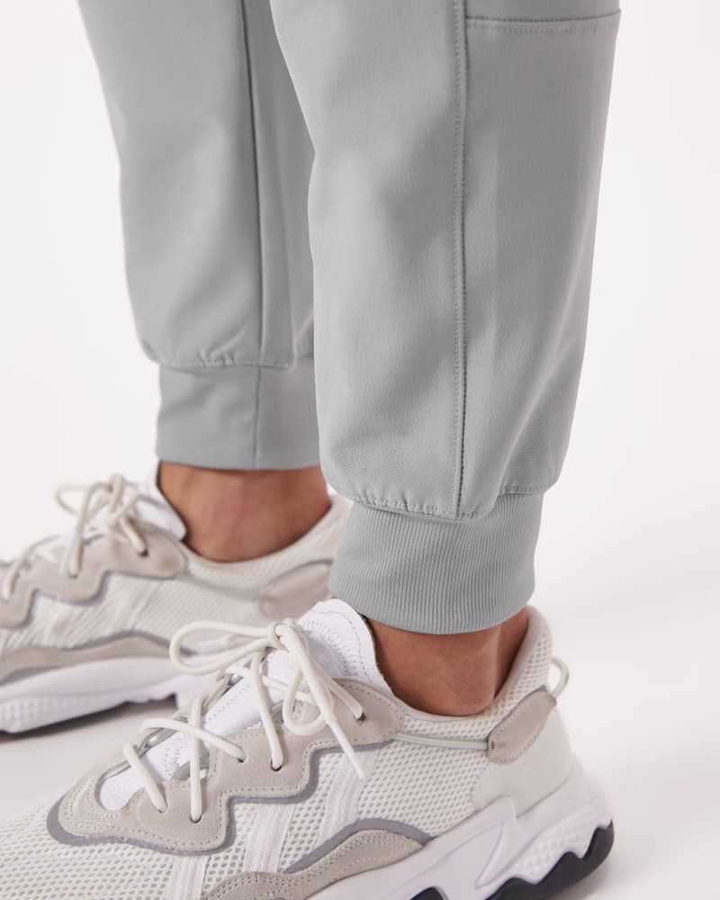 Traveler Joggers | Abercrombie & Fitch (US)