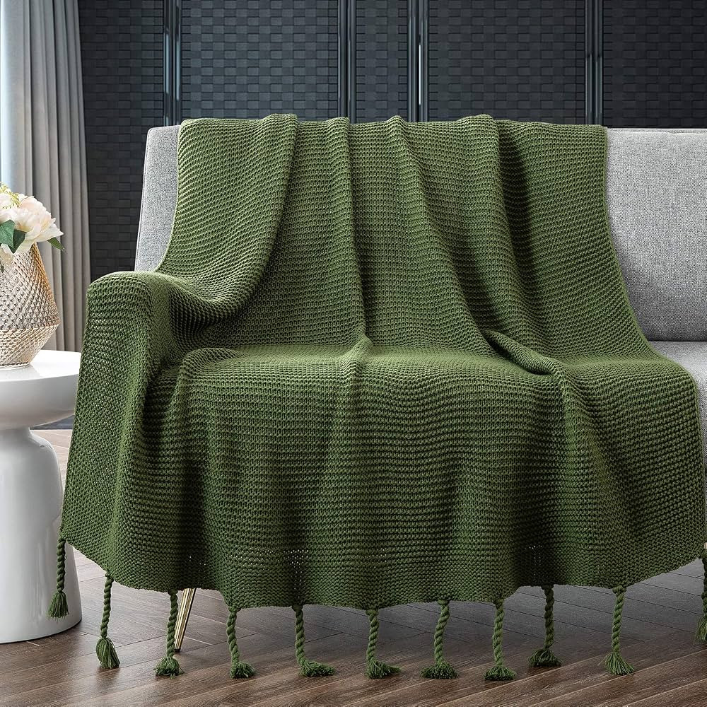 RUDONG M Knitted Throw Blanket with Fringe, Forest Green Knit Throw Blanket for Couch Bed Sofa 50... | Amazon (US)
