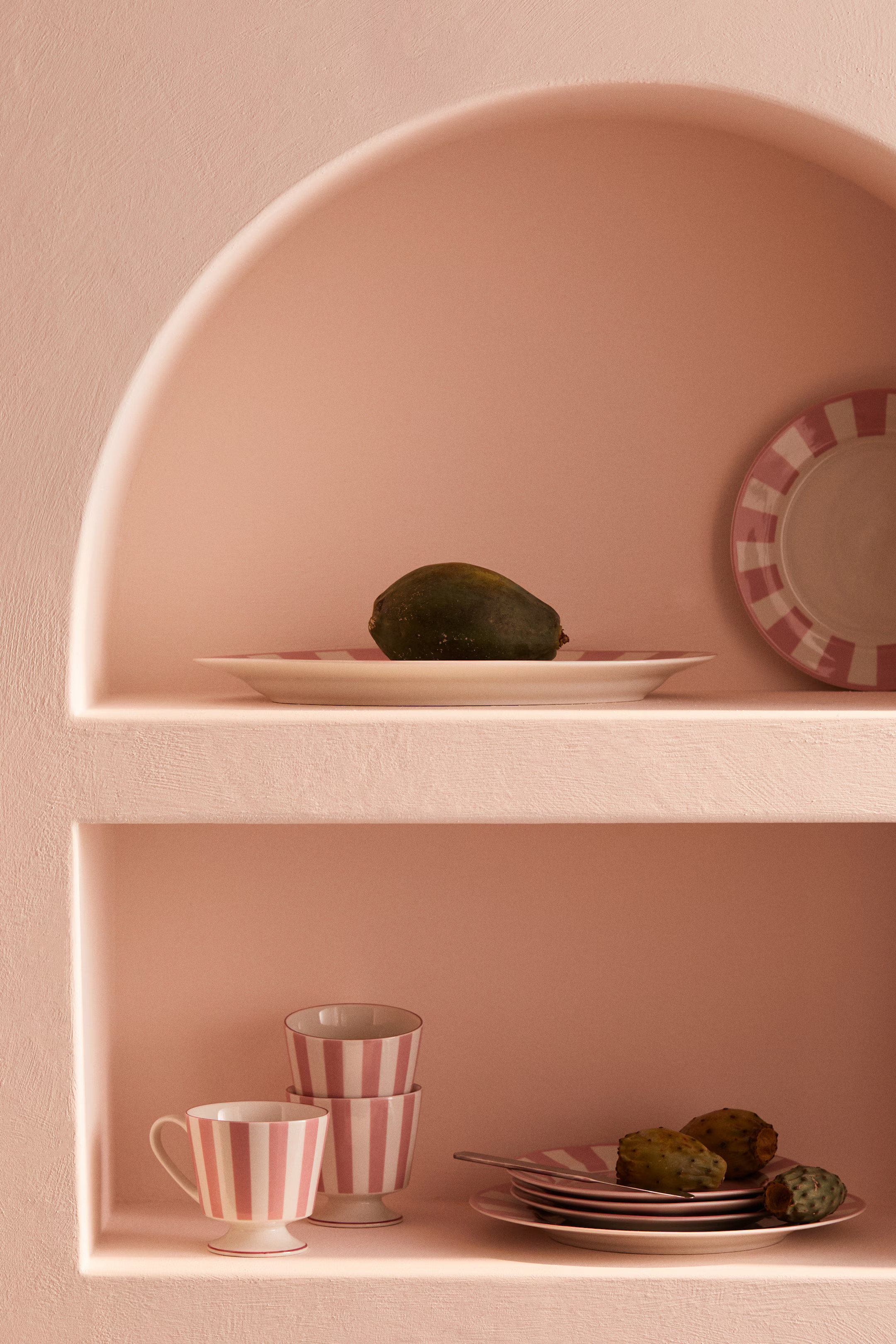 Footed Porcelain Mug - Pink/striped - Home All | H&M US | H&M (US + CA)