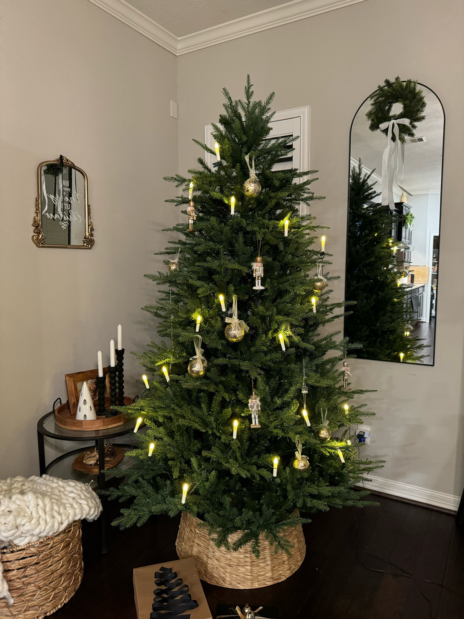 Simple Christmas Tree 

#LTKHoliday #LTKGiftGuide #LTKSeasonal