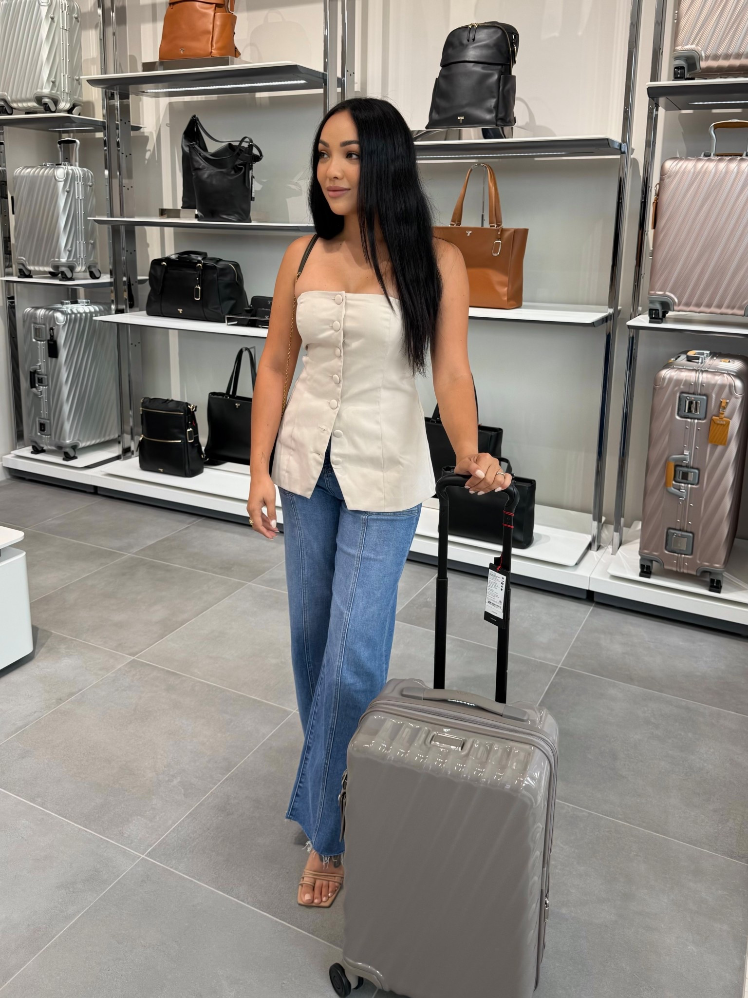 Top in size small. Jeans in 25. I’m 5’1 for reference!

#LTKPetite