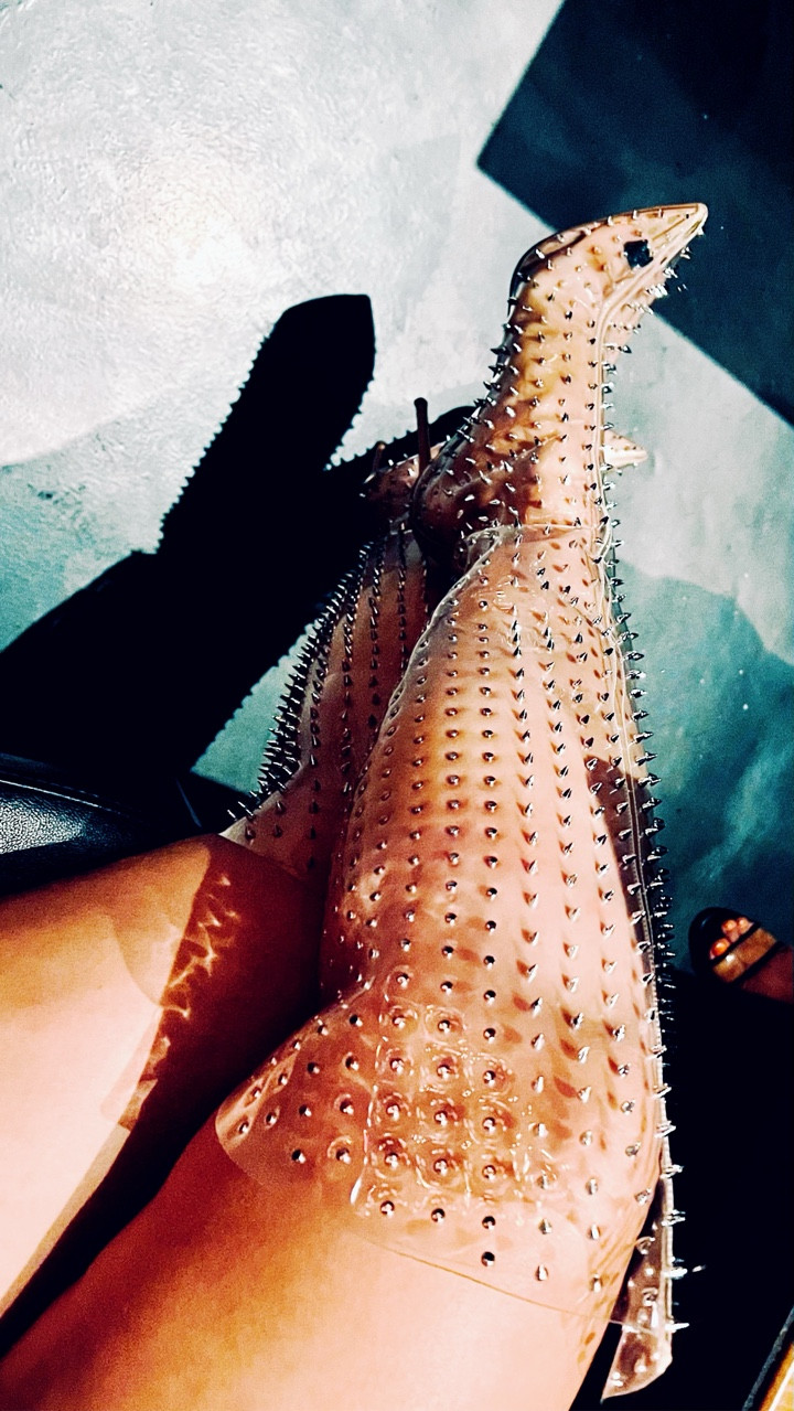 These boots are *NOT* made for walking💎🌵🦔

#moderndaisydukes #spikedboots #spikes

#LTKootd #LTKMidsize #LTKdayinmylife