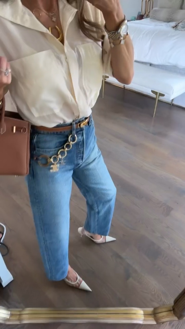 Wearing a small in the top and 25 in Celine jeans!

H&M fashion, H&M finds, Celine, Fall outfits women, Business casual workwear, Mixed metal jewelry, Gemme Beauty, Emily Gemma

#LTKSeasonal #LTKgrwm #LTKootd