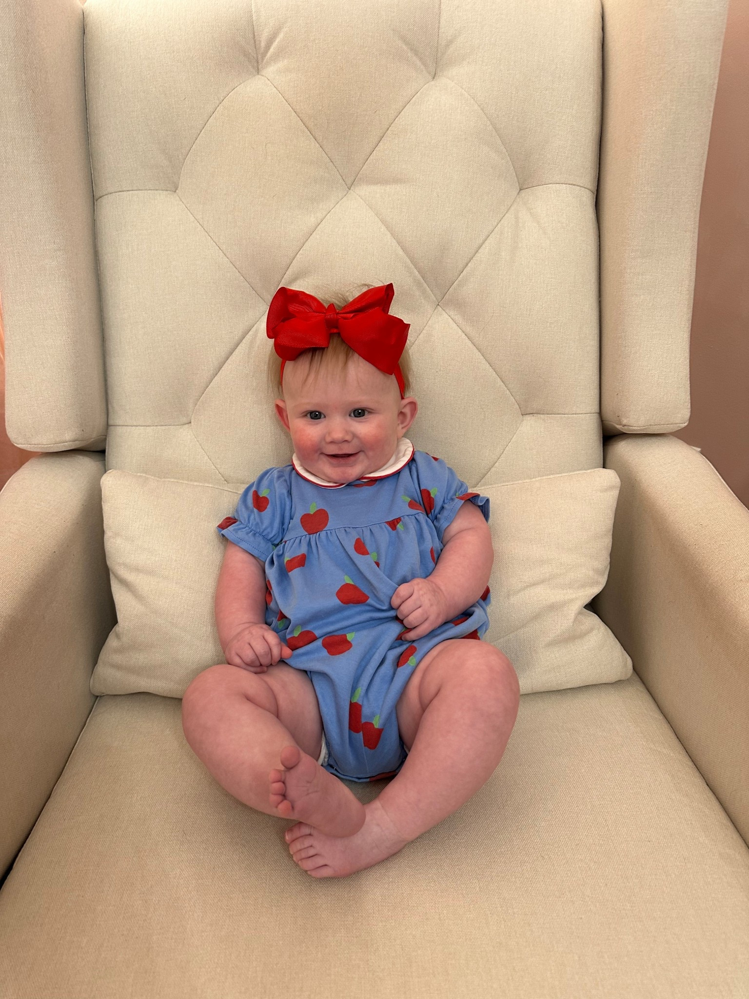 Out girls first day of daycare was today and it was only appropriate for her to wear this darling outfit! 

We love these bows! They come in a giant pack of so many colors! 

#LTKBaby #LTKKids #LTKFindsUnder50