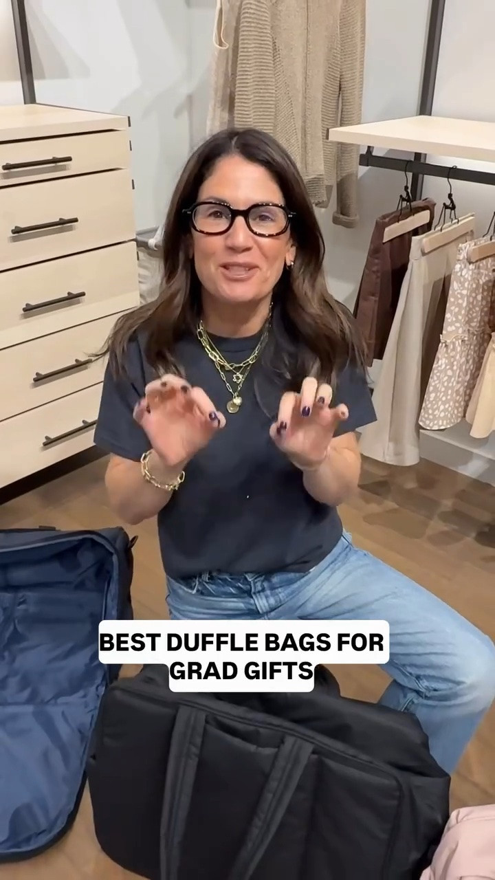 Duffle bags are a great grad gift but there are some that are specifically more efficient. These are my favorites!