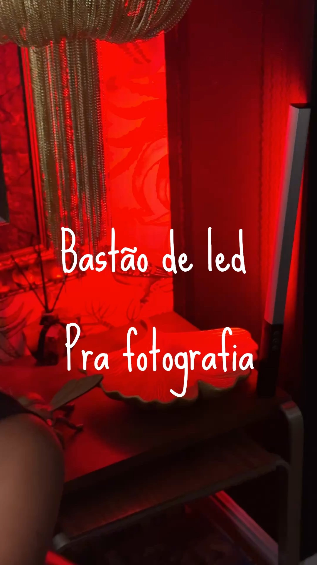 Para tirar foto, gravar videos, mudar a cor de fundo do cenário. Perfeito para maquiadores e área da beleza 

#LTKBeauty