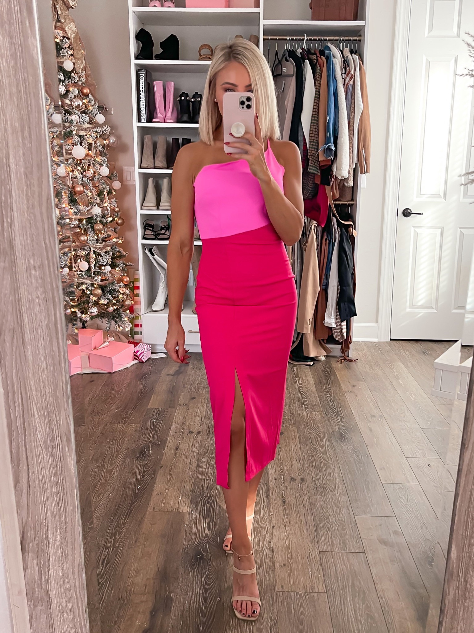 The perfect #Valentine’sDay dress wearing a size 2 #vday #petalandpip 

#LTKFind #LTKunder100