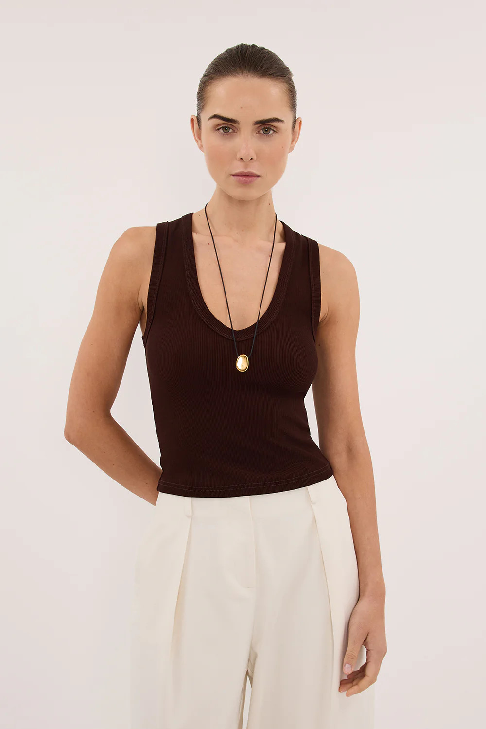 YASMIN BURNT CHOC SLEEVELESS KNIT TANK | DISSH