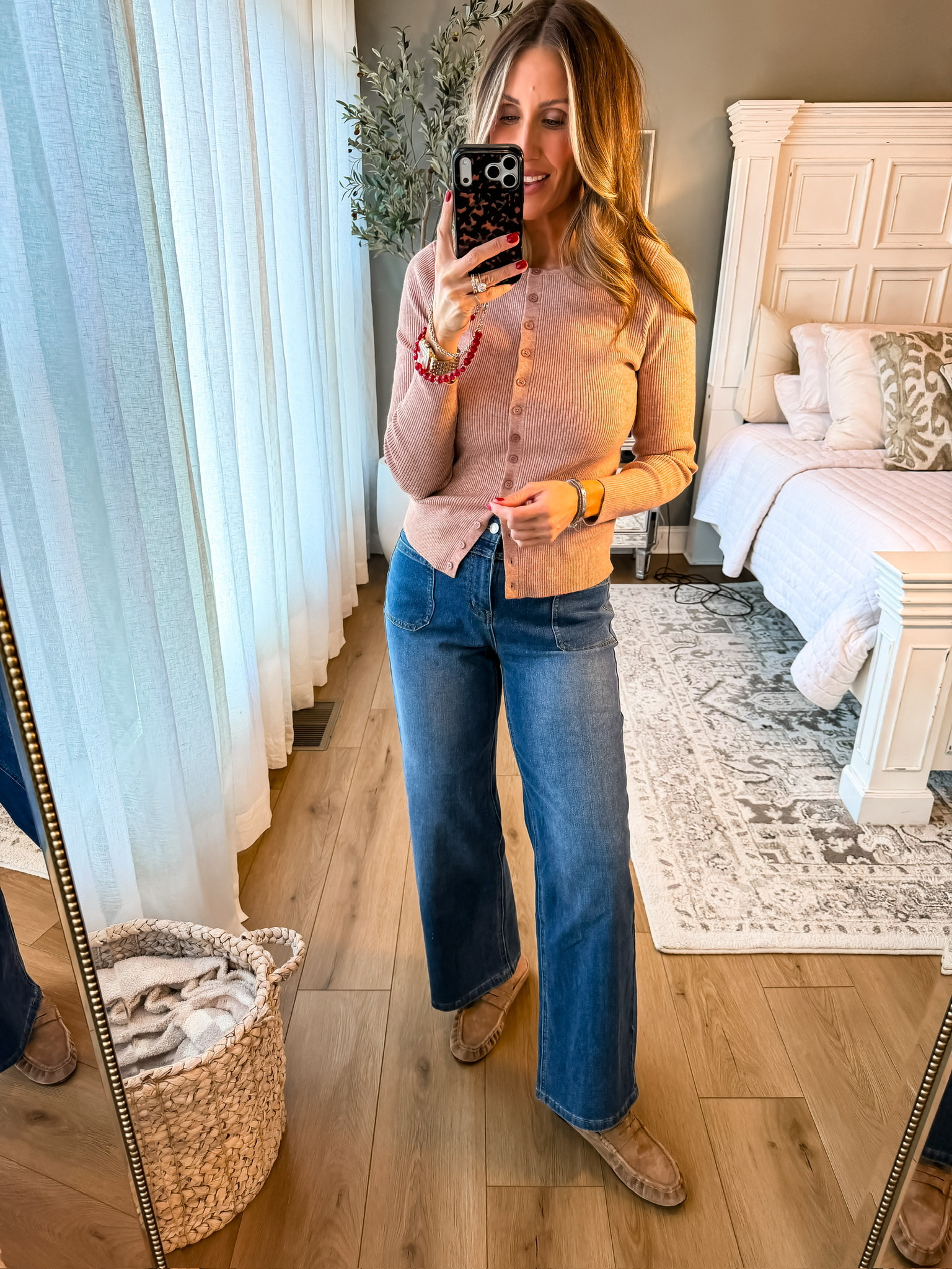 Style needs viral pants with a cardigan. Love the pink color with these jeans. It gives an upscale feel. It is so gorgeous. I’m wearing a medium and everything.
Mom approved outfit of the day mom life pink cardigan spring style cute jeans spring outfit inspired work wear mom life Themominstyle 

#LTKWorkwear #LTKSpringSale #LTKmomlife