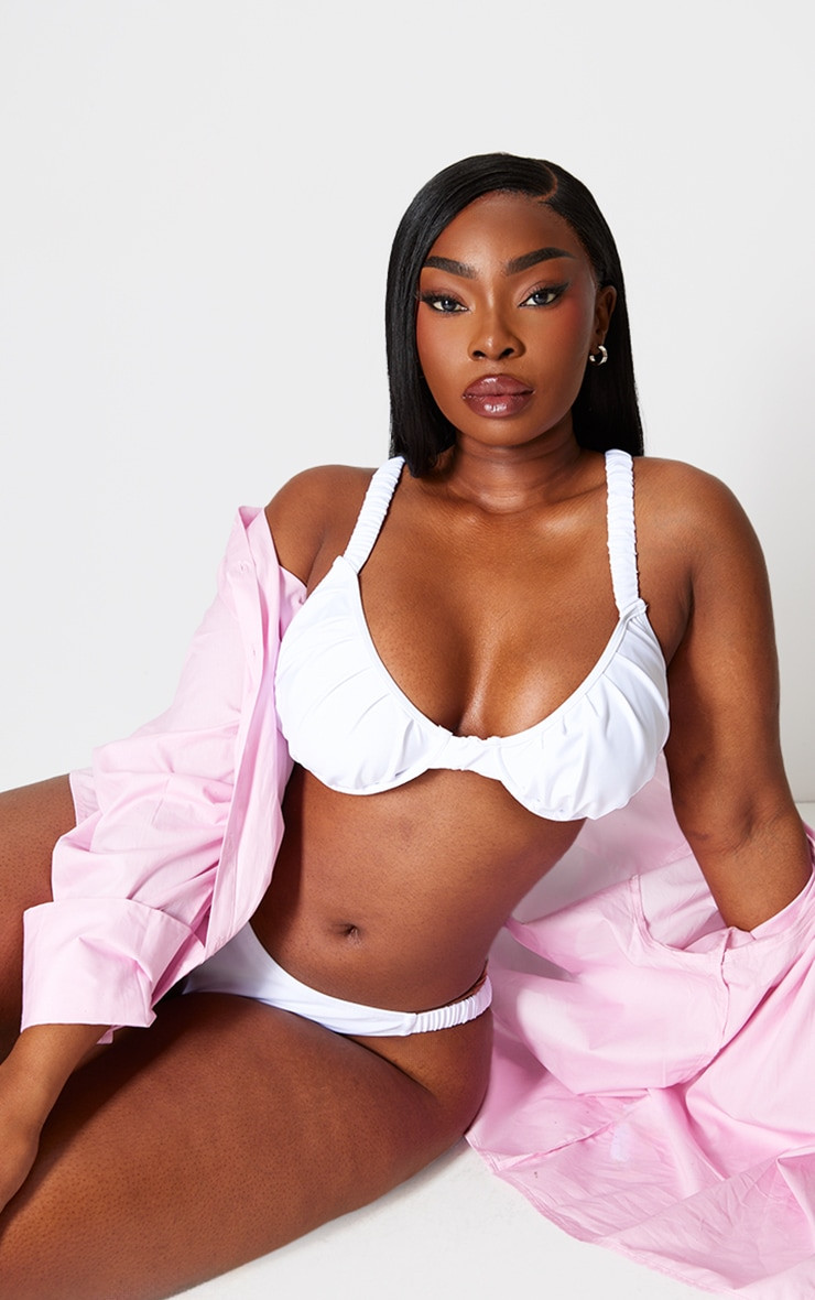 $14.00 | PrettyLittleThing US