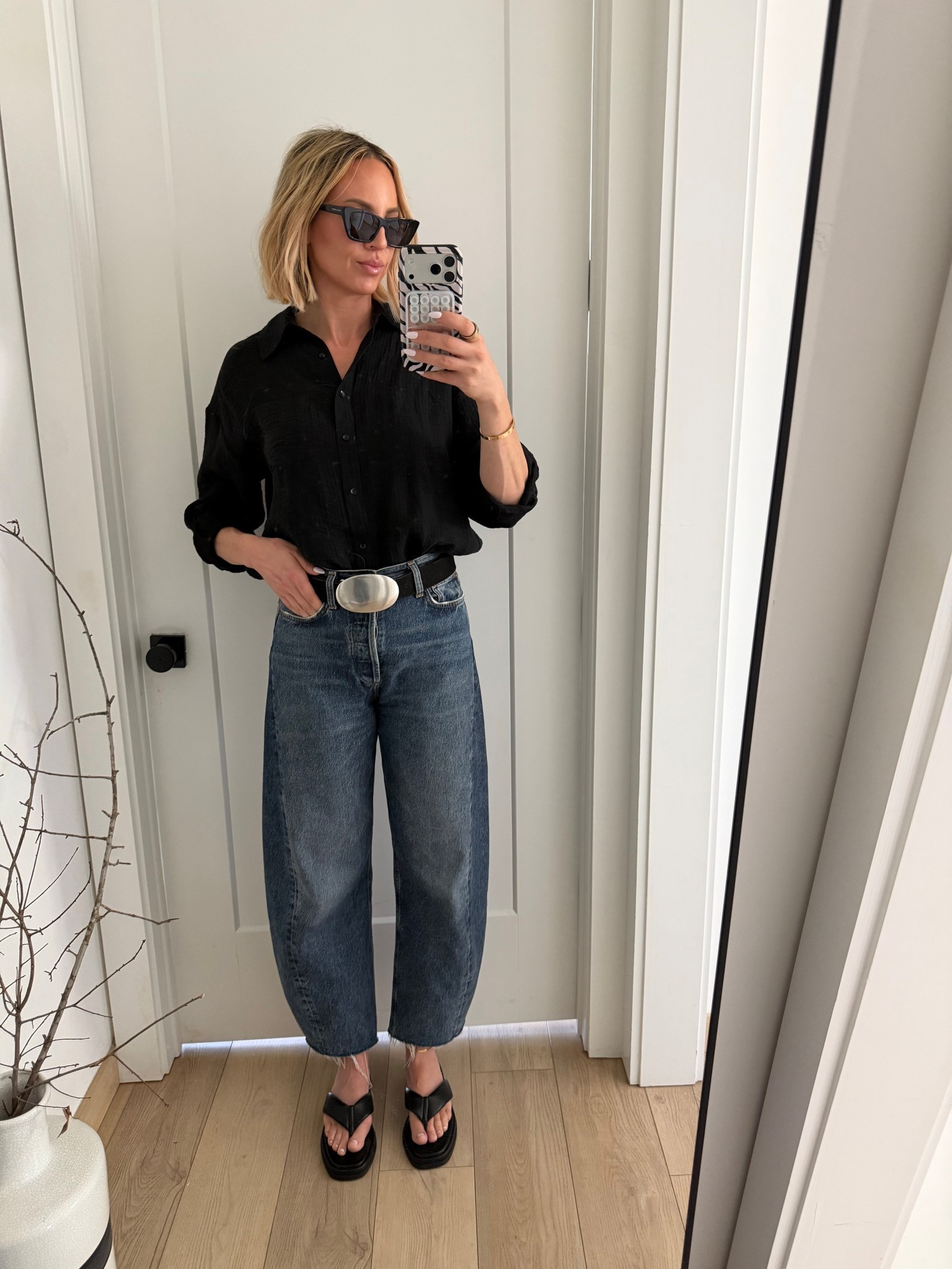 Unable to link the shirt, but I linked some very similar looking ones lbelow. Jeans and sandals run tts ￼

#LTKootd #LTKOver40 #LTKTall