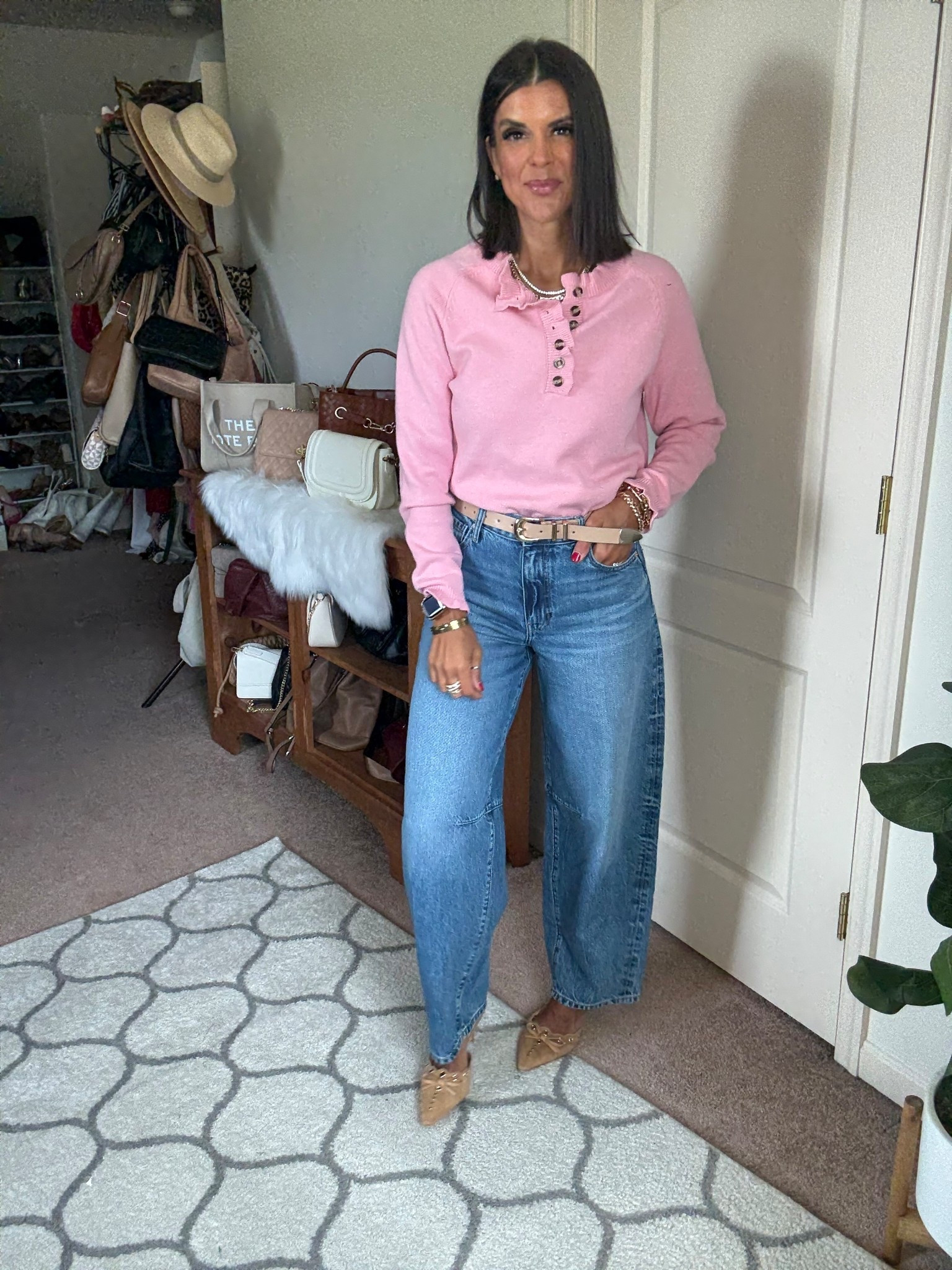 size small in sweater, size 26 in jeans (size down if in between)

#LTKSeasonal #LTKFindsUnder100