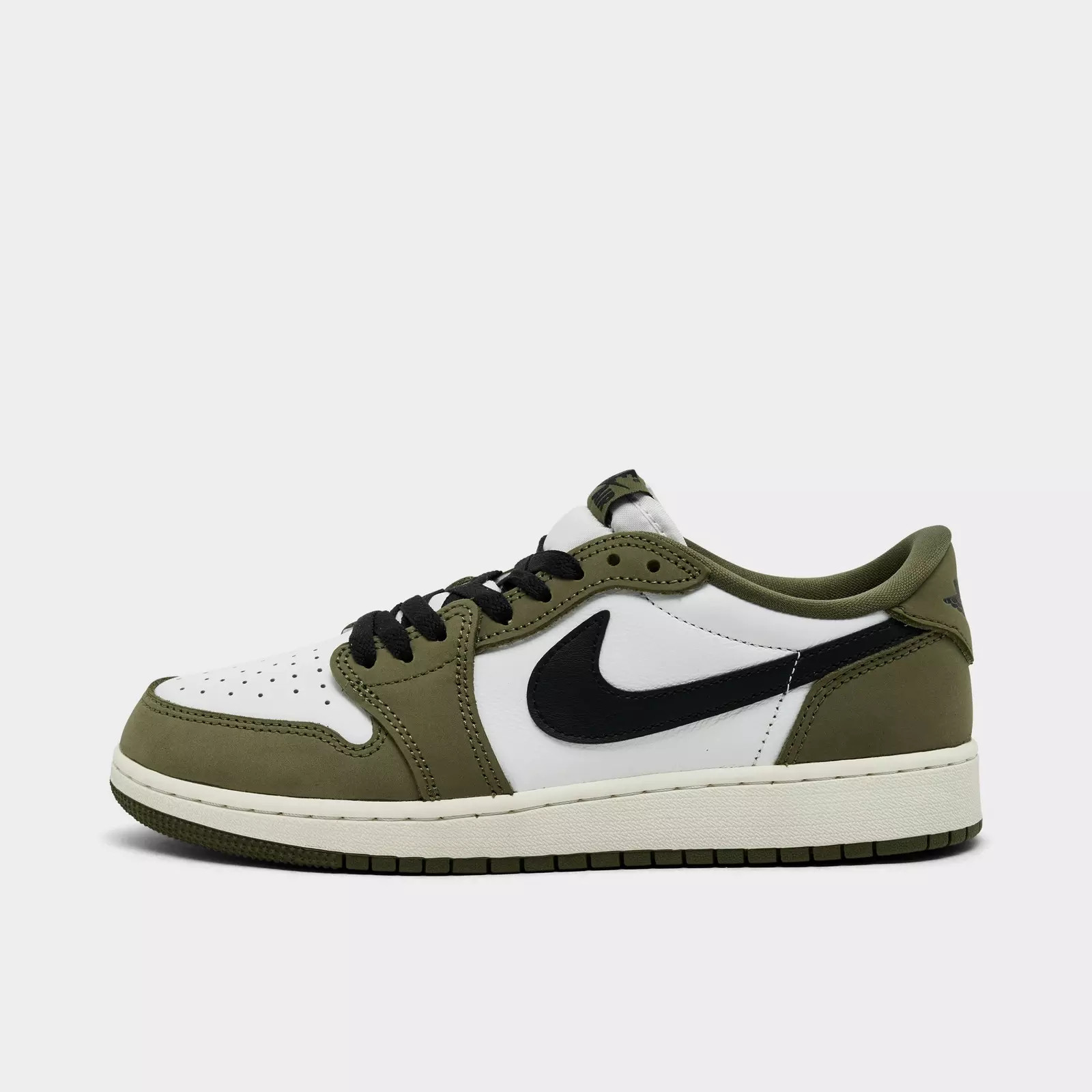 Big Kids' Air Jordan Retro 1 Low OG Casual Shoes | Finish Line (US)