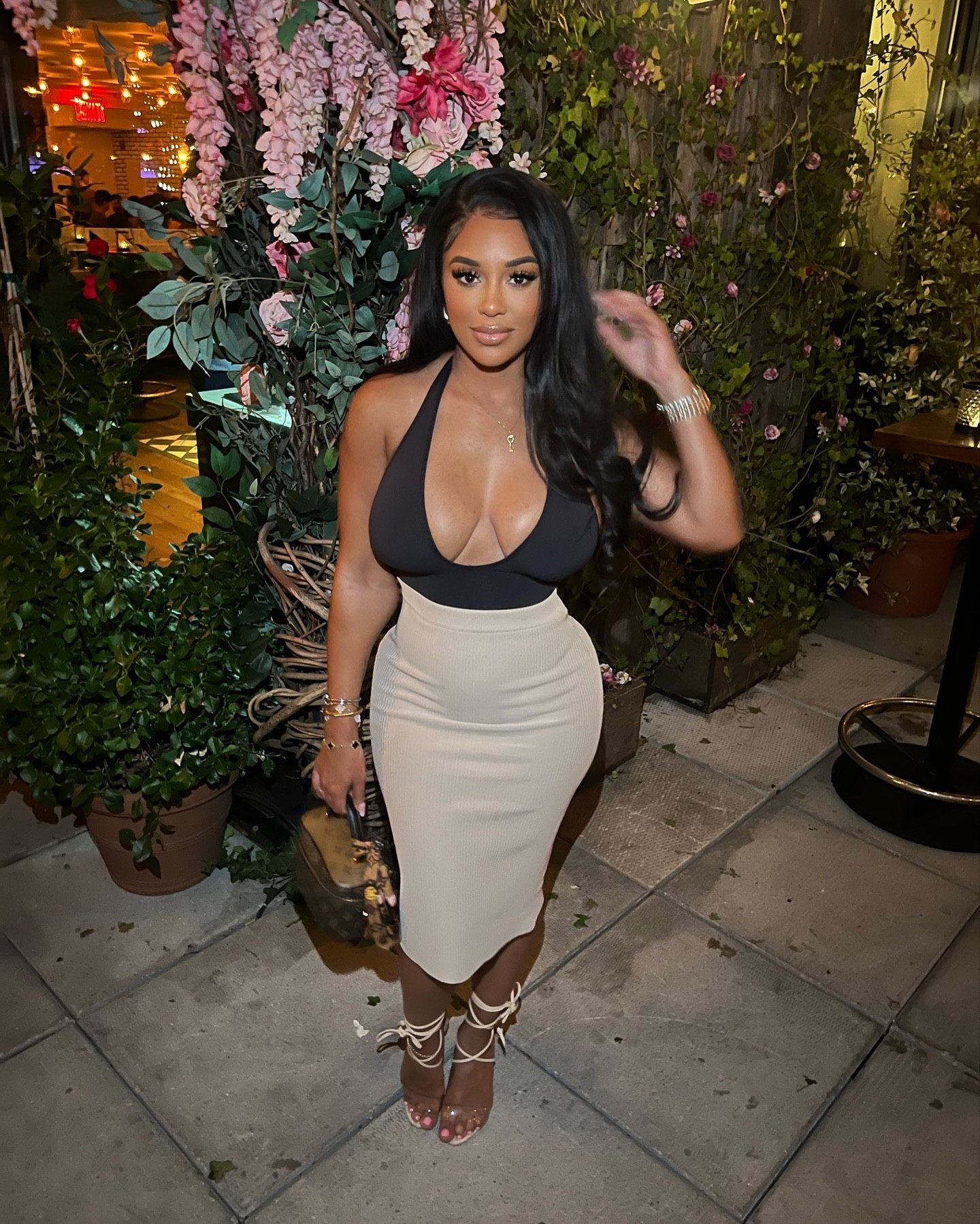 Top #skims 
Bottom #fashionnova (similar linked below) 
Shoes #misslola (Similar linked below)
Outfit linked#ltkfashion #ltkapp

Shoes www.misslola.com/MSBELLALOVE for 25% off 

#manhattan #nyc #catchnyc #catchrooftop #downtownmanhattan #chelseanyc #nycphotographer #nycphotography #nycmodel #nycinfluencer #wiginfluencer #beautyinfluencer #fashioninfluencer #ootd #nycnightlife #lostinparadiserooftop #fleurroomnyc #nycevents #skimsshapewear #skimsbodysuit

#LTKParties