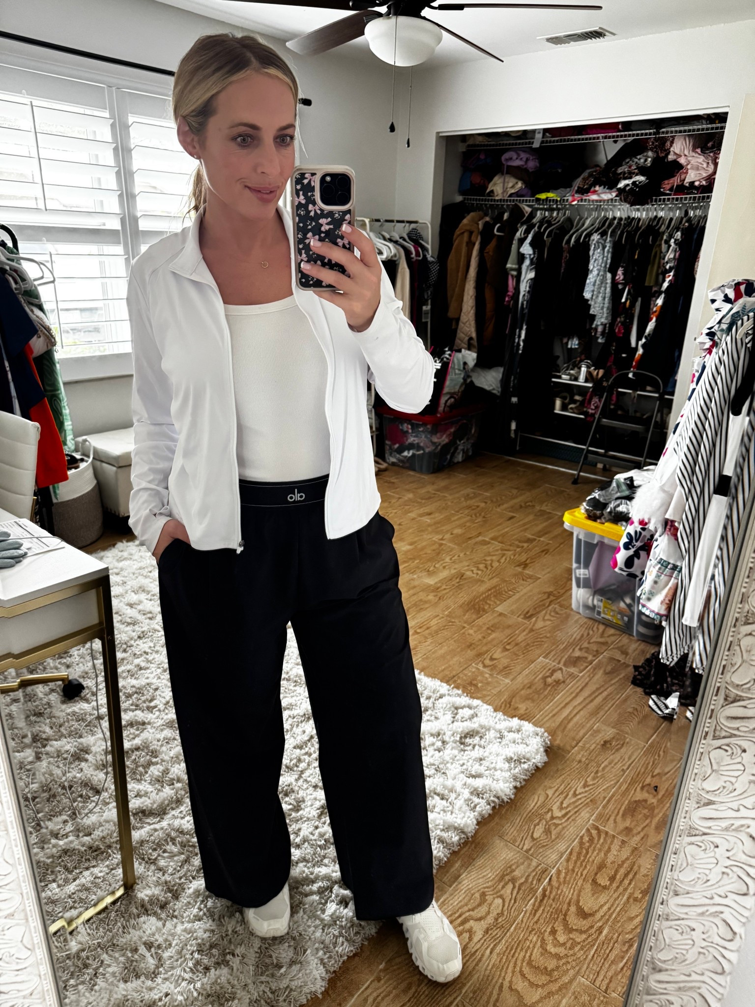 Casual outfit

#LTKootd #LTKFindsUnder50 #LTKActive